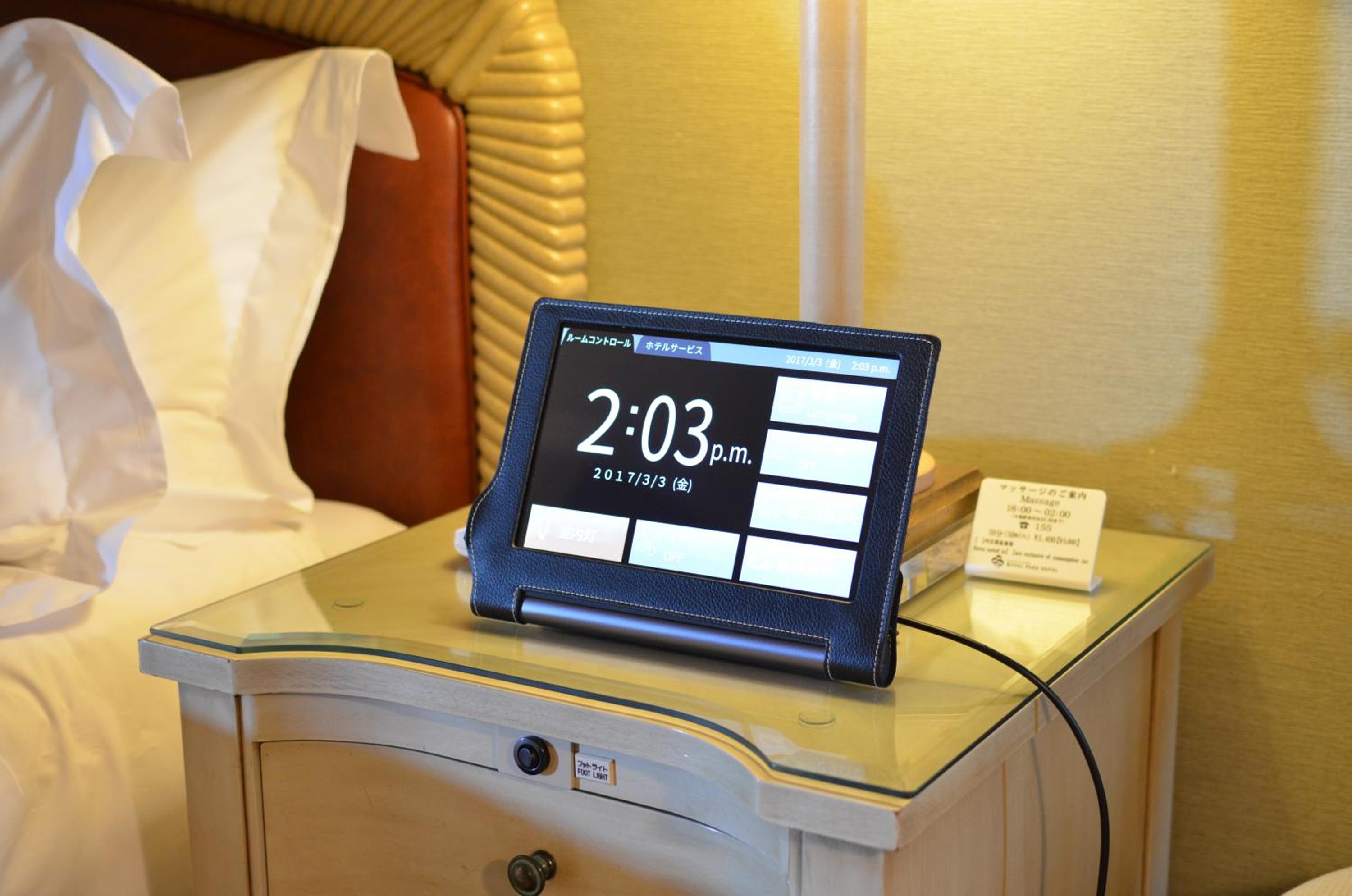 Regular Floor Corner Double Room With Bay View (52nd-56th Floor)