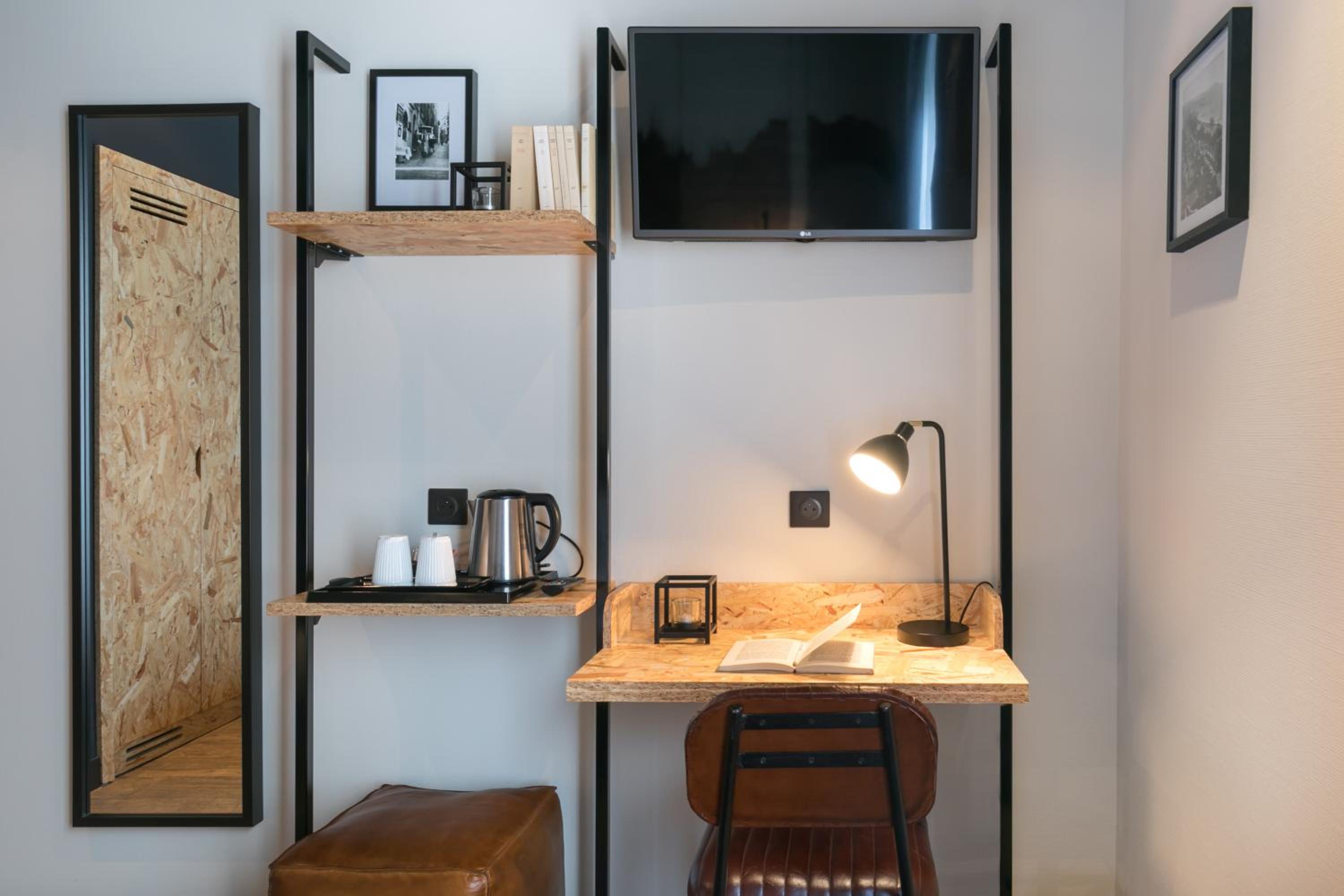 Double Room - Photo 10