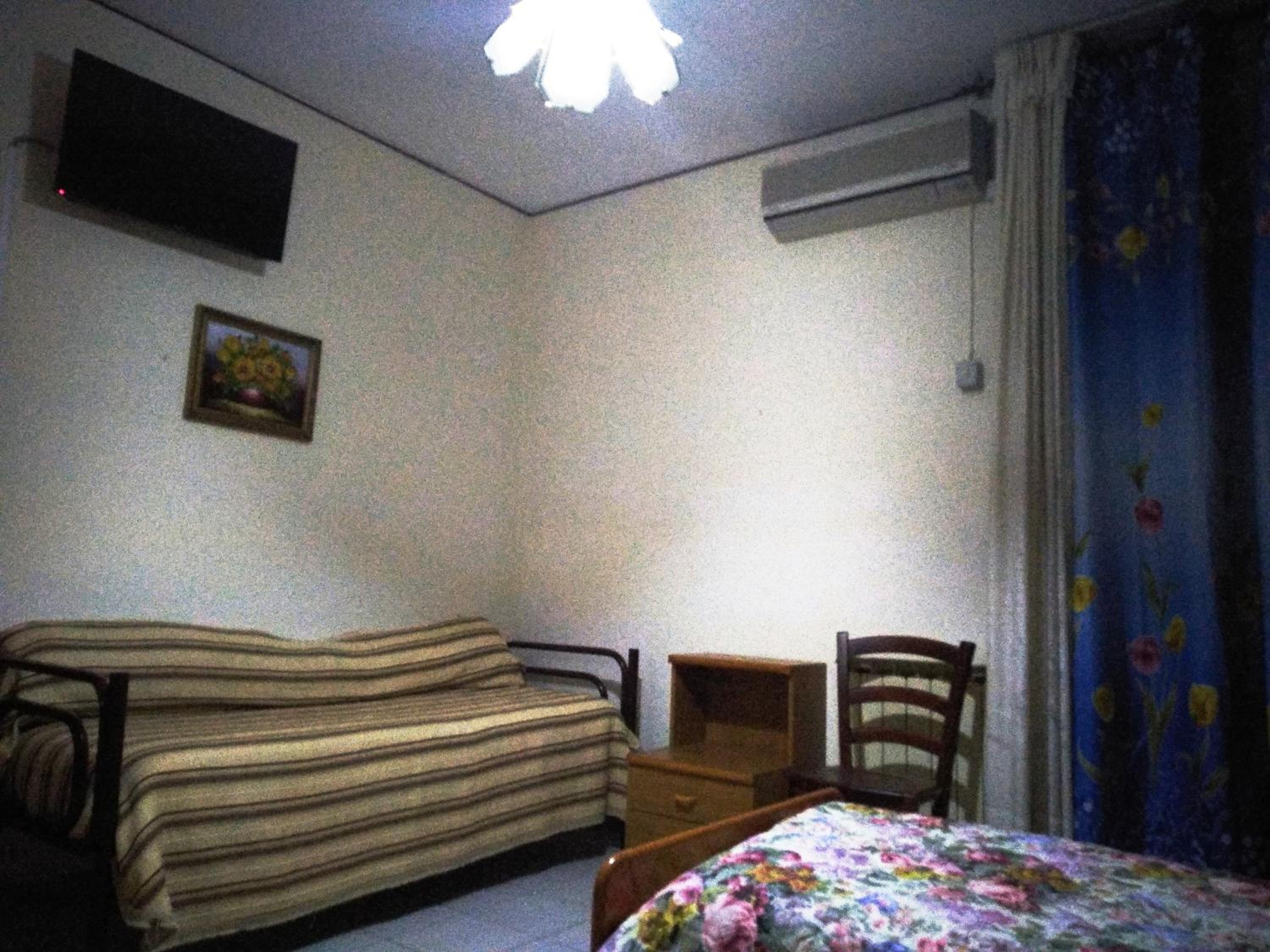 Double Room - Photo 10