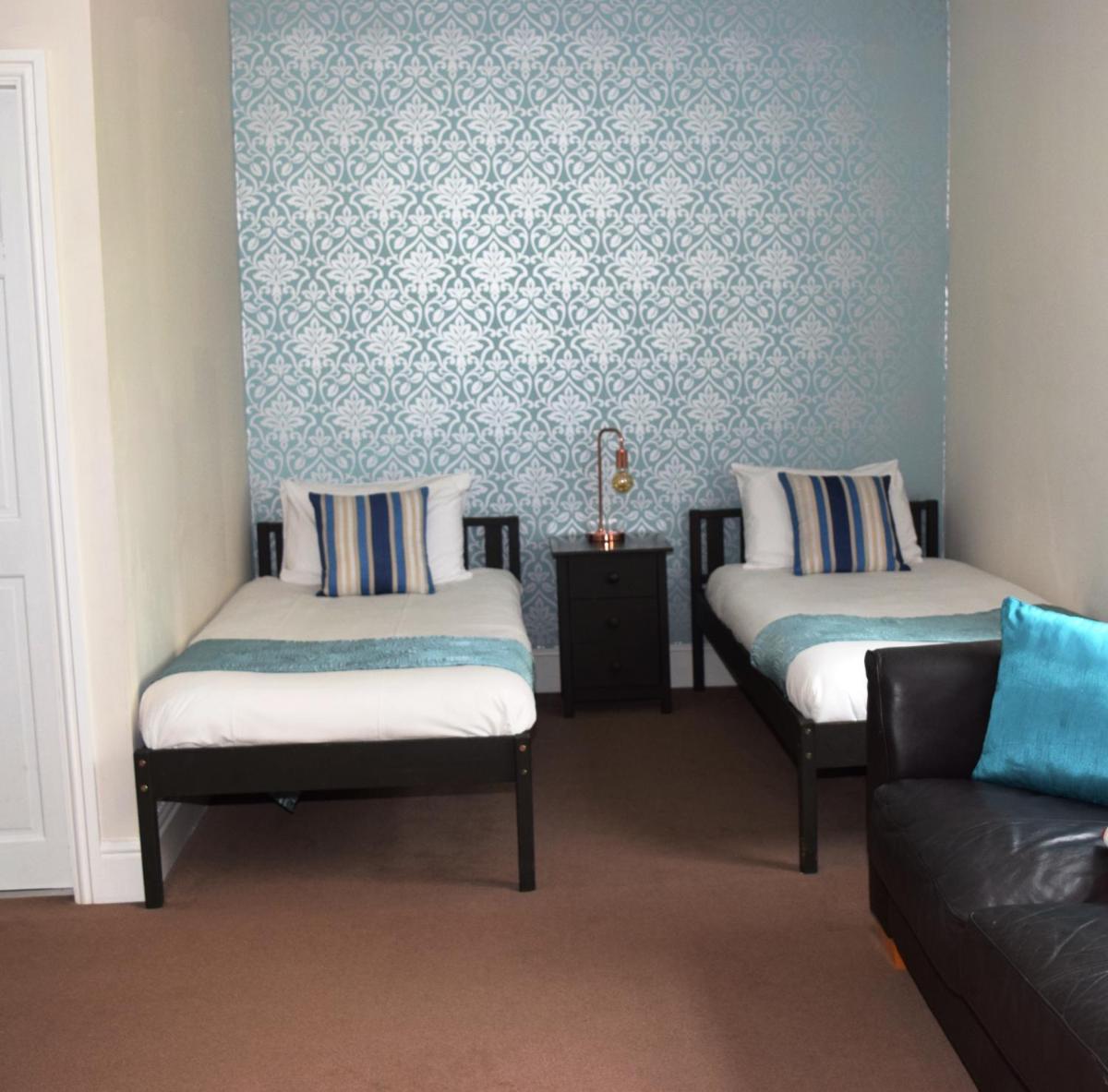 Family Room photo 3