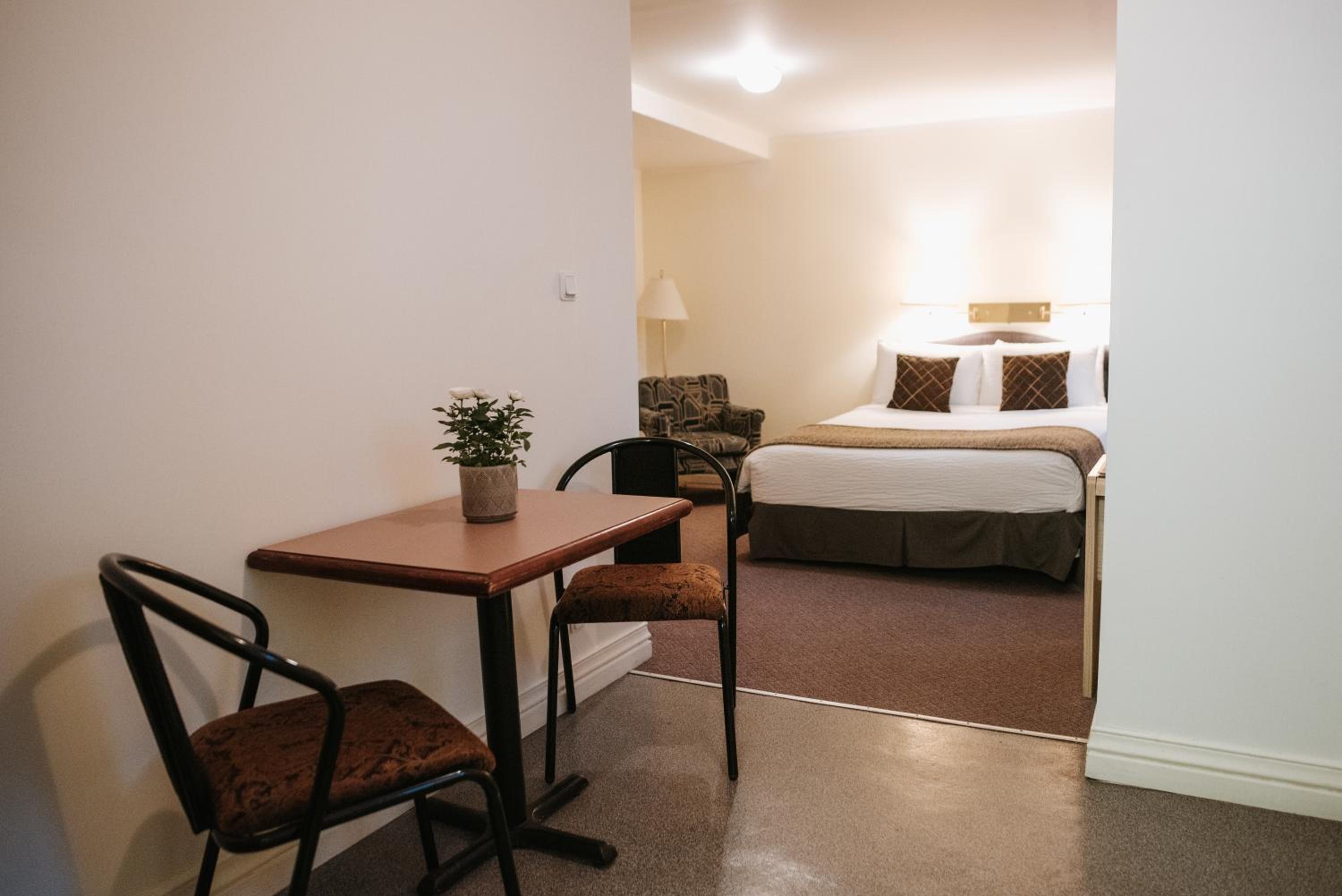 Budget Double Room photo 2