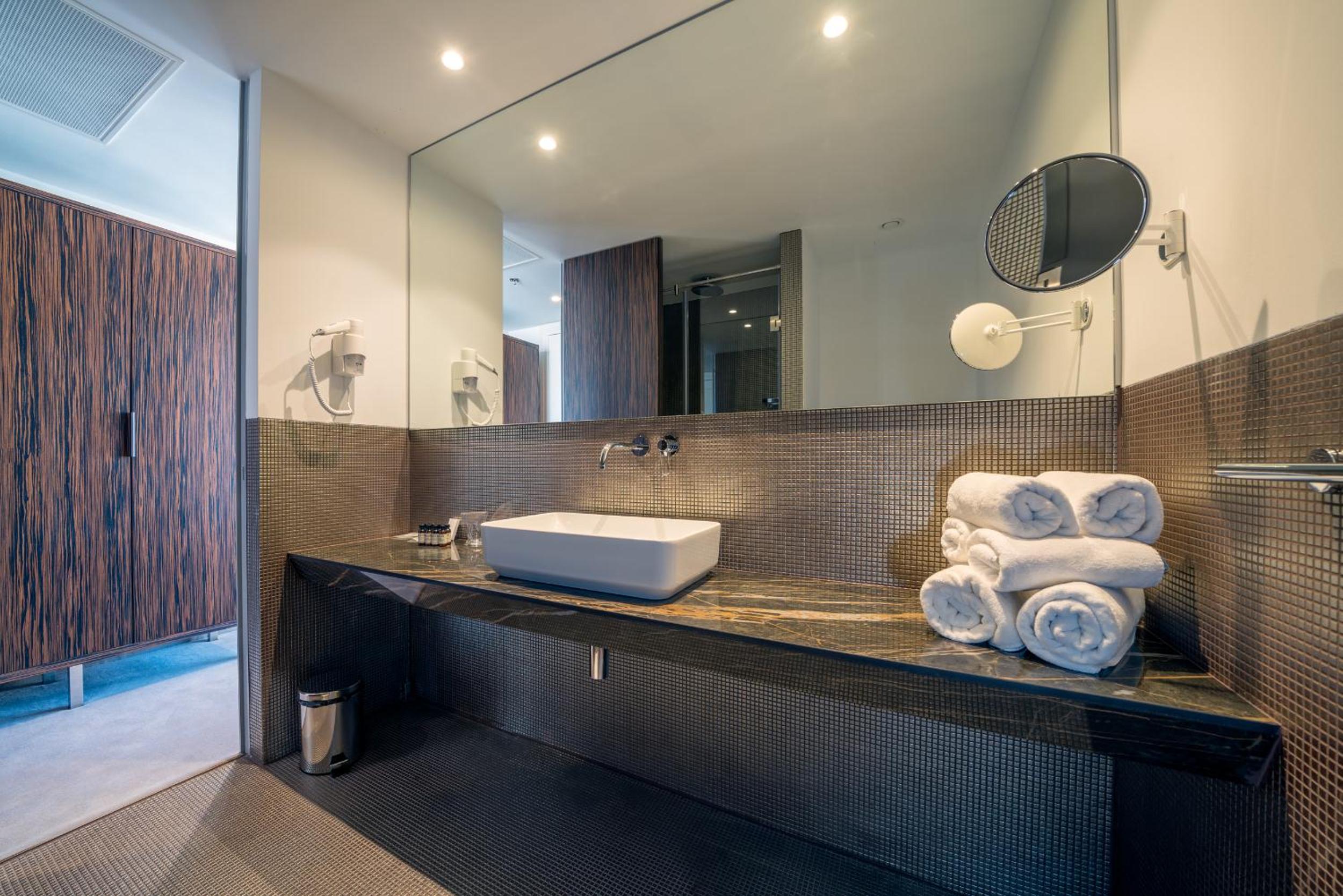 Classic Room with Courtyard View