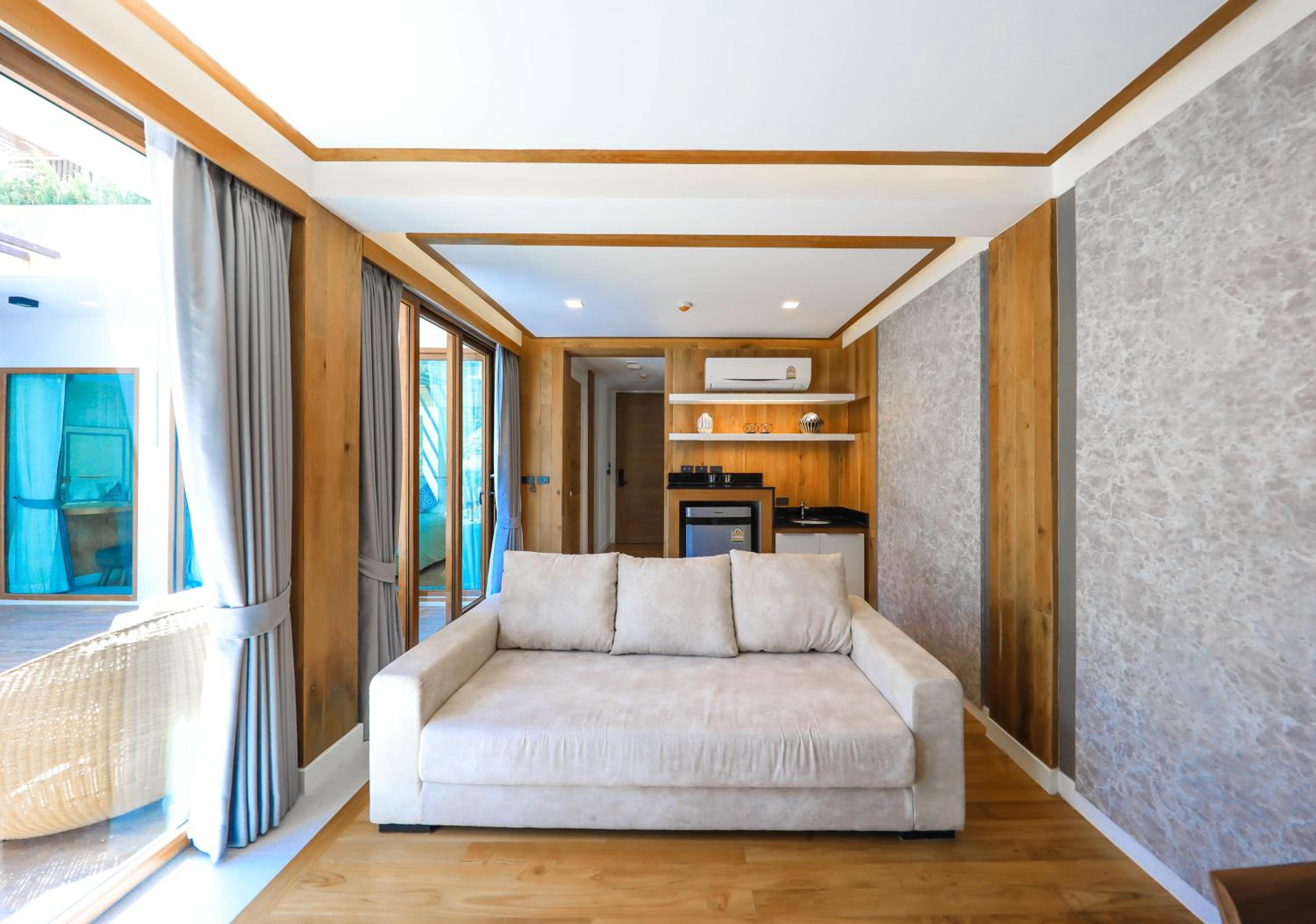 Suite with Private Pool photo 3
