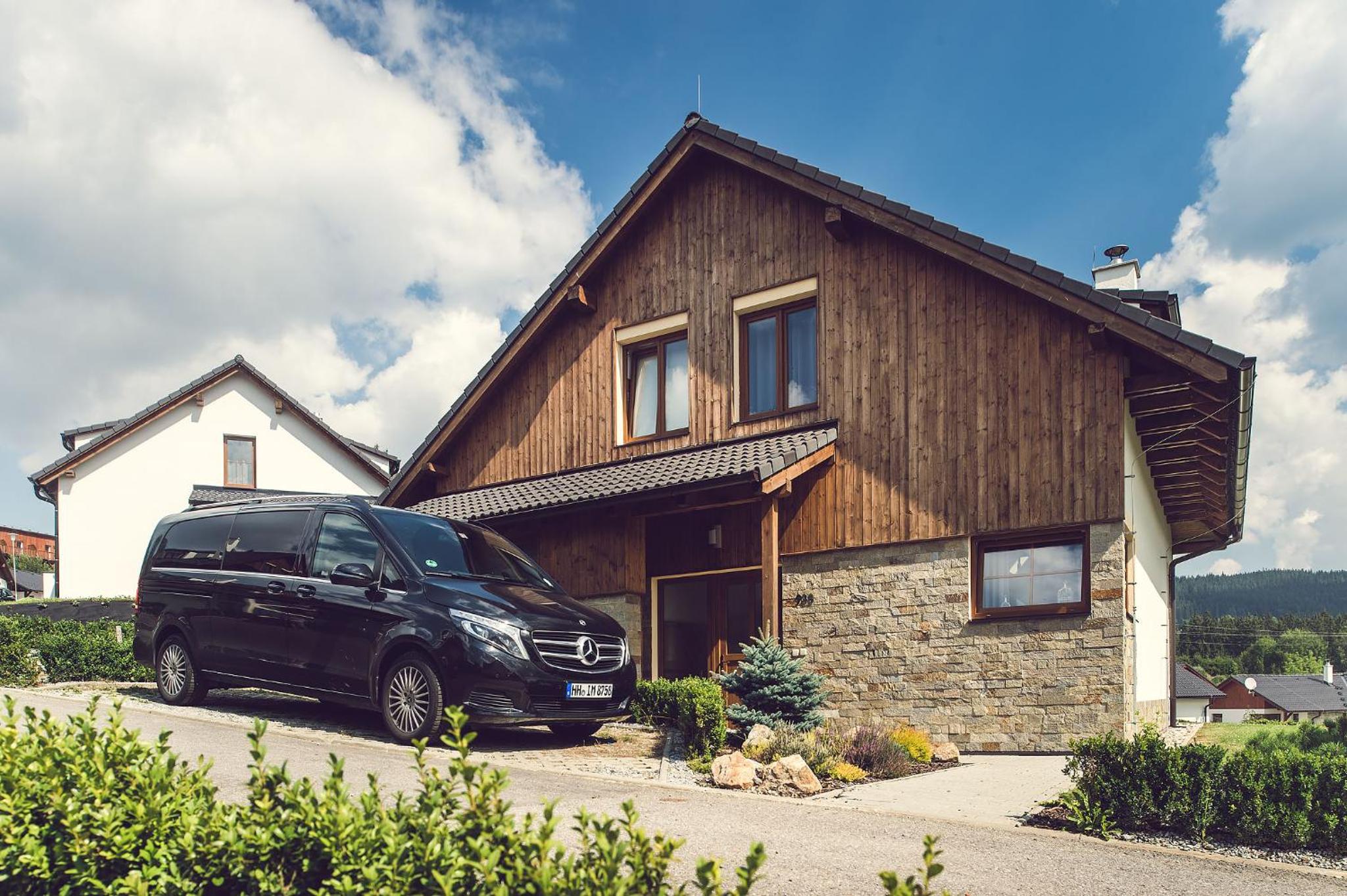 Villa photo 3