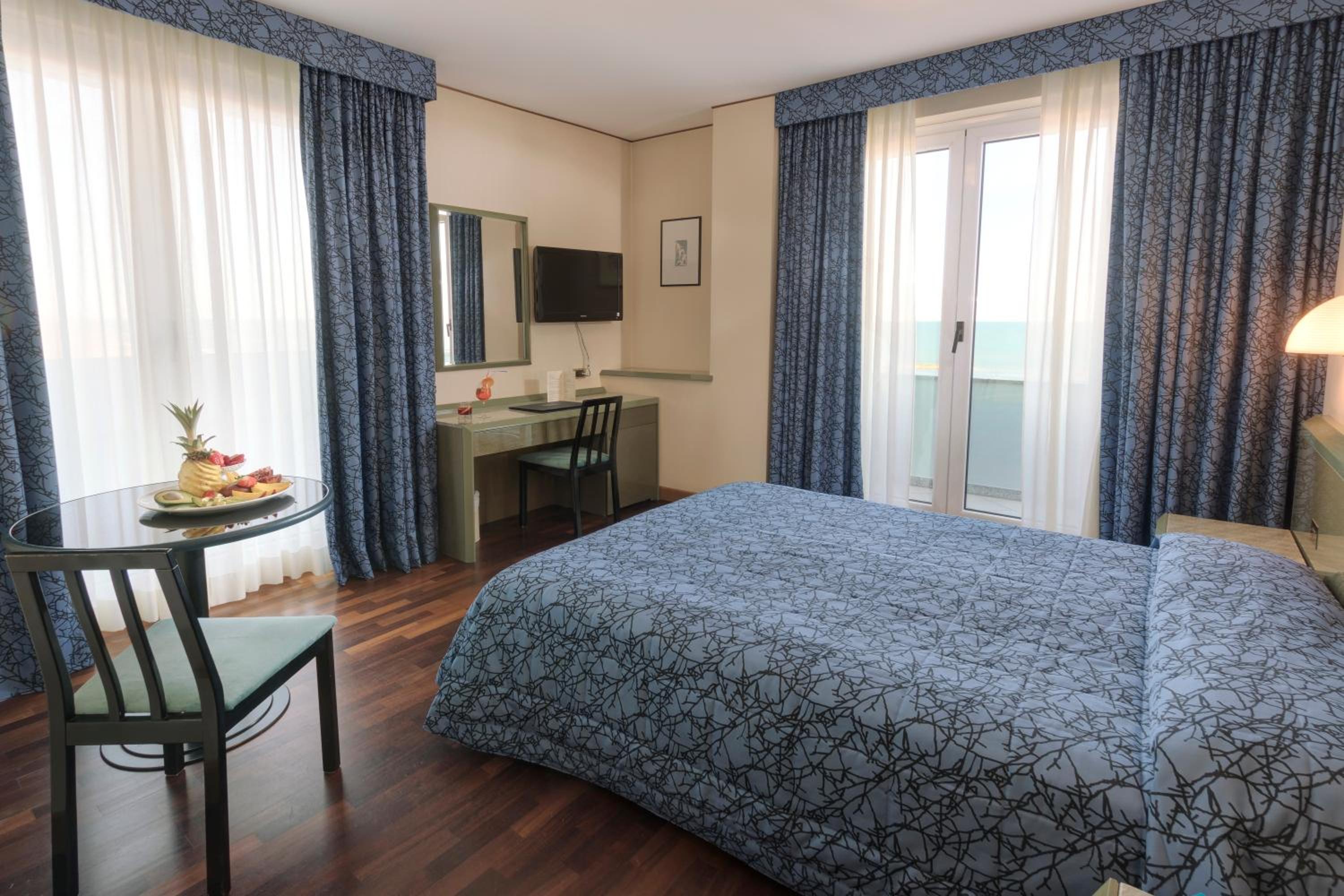 Superior Double Room with Sea View