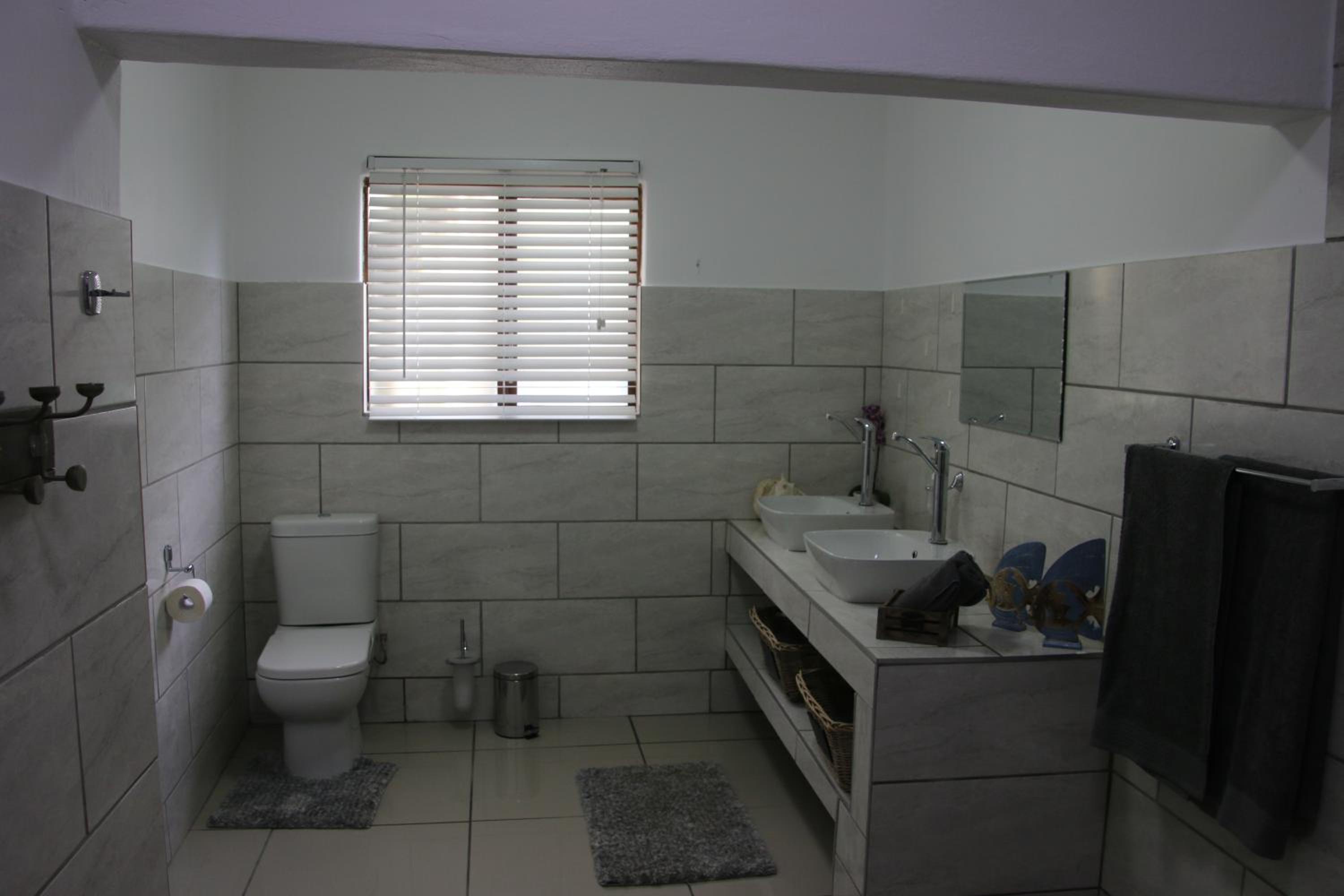 Three-Bedroom Chalet - Photo 6