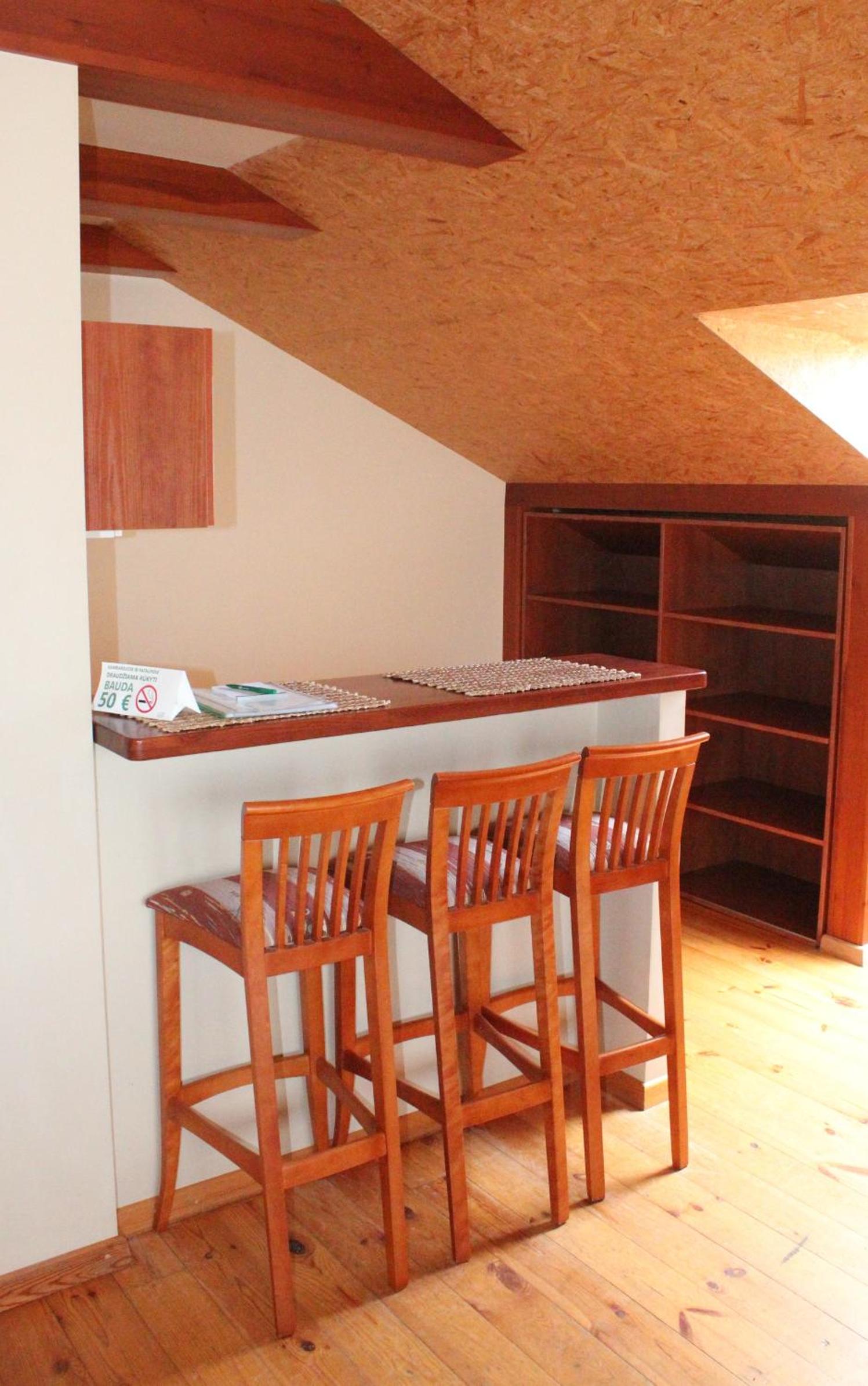 Family Room with Lake View - Photo 8