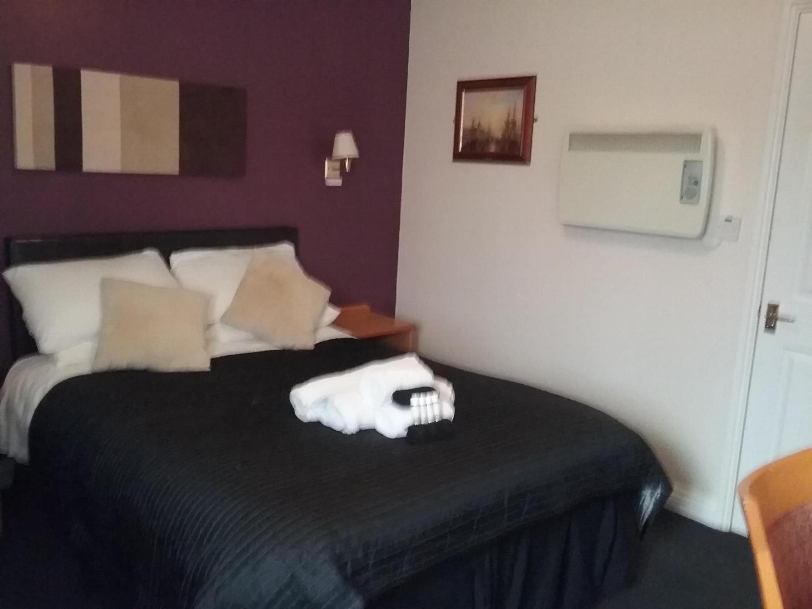 Small Double Room photo 2