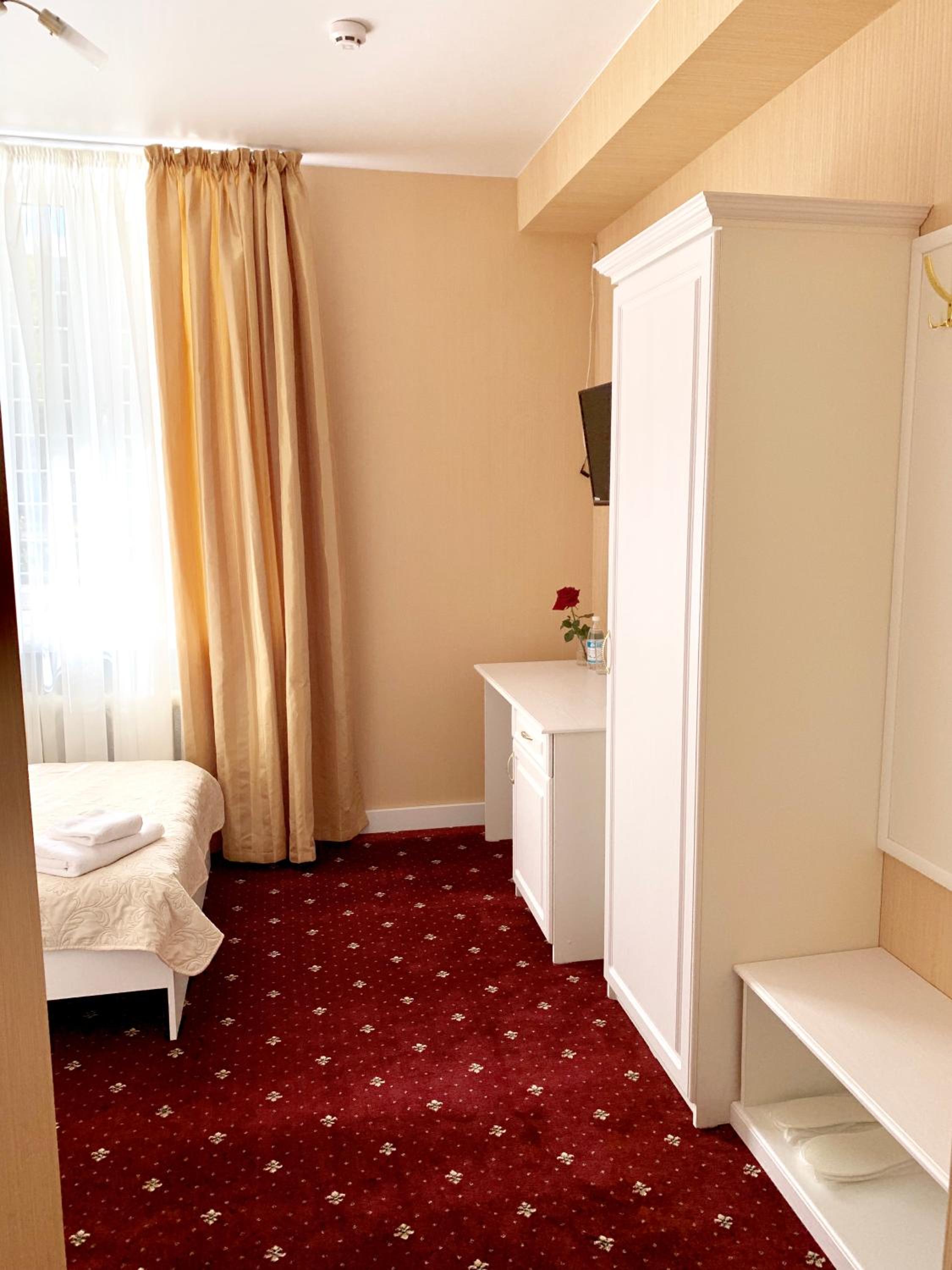 Superior Single Room