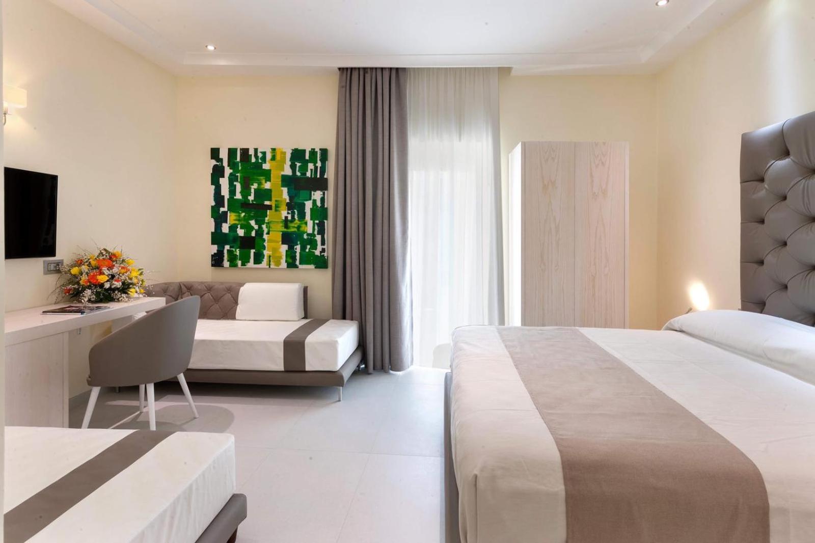 Junior Suite (4 Adults) - Photo 6