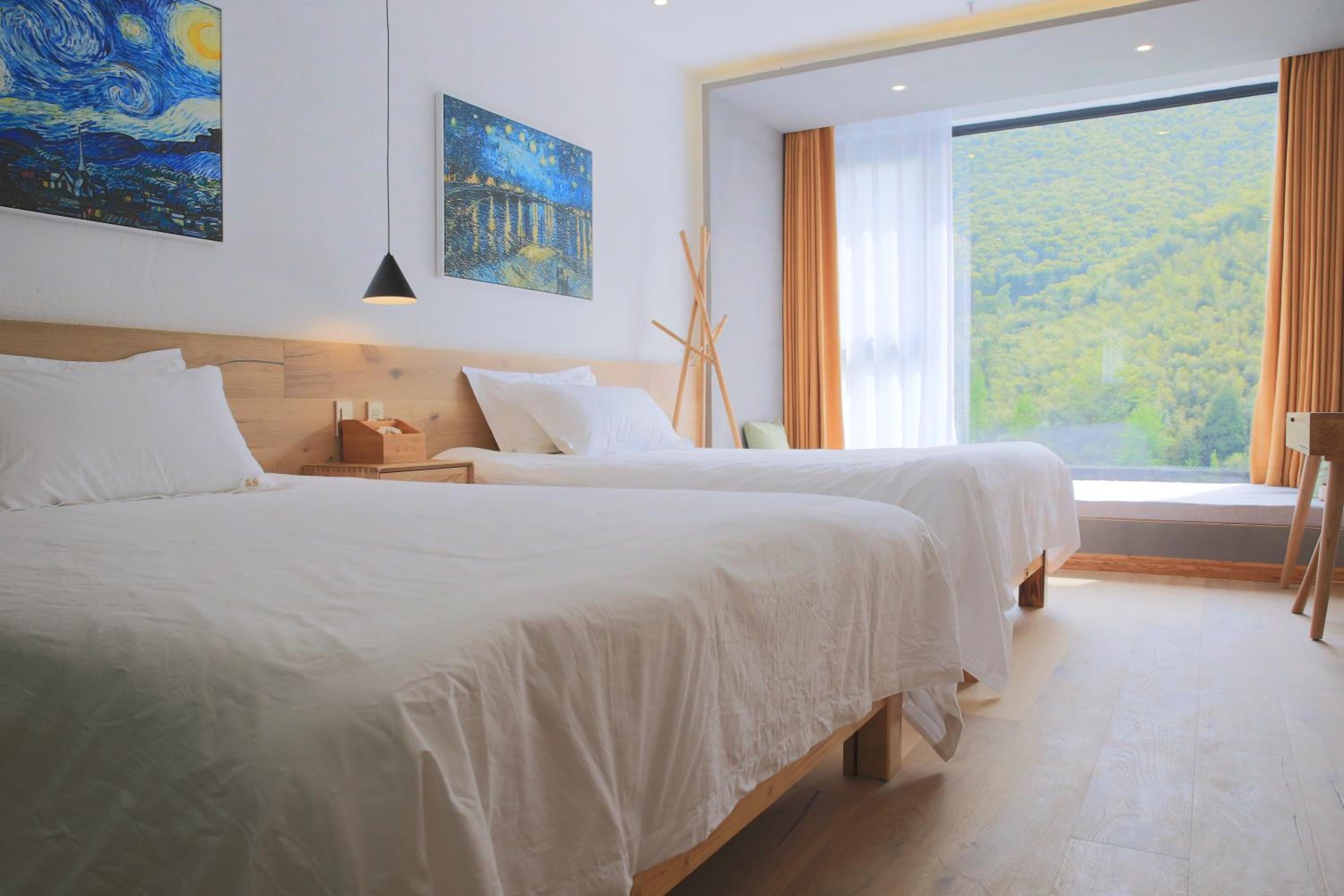 Family Room with Mountain View
