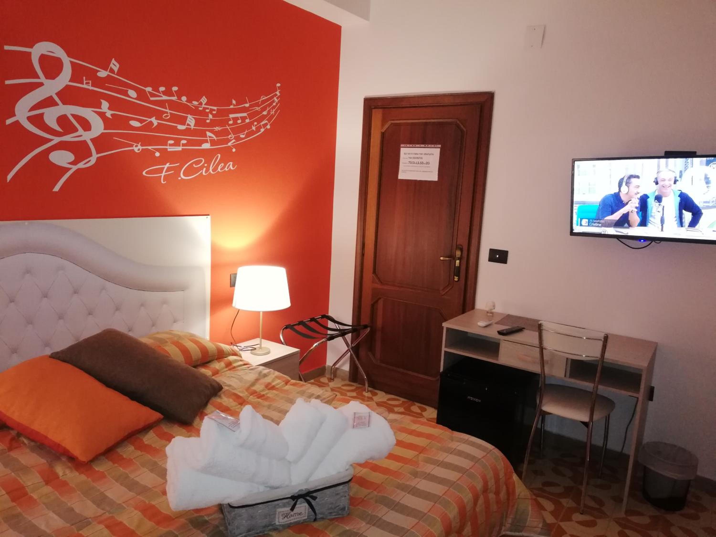 Double Room with Private Bathroom photo 1
