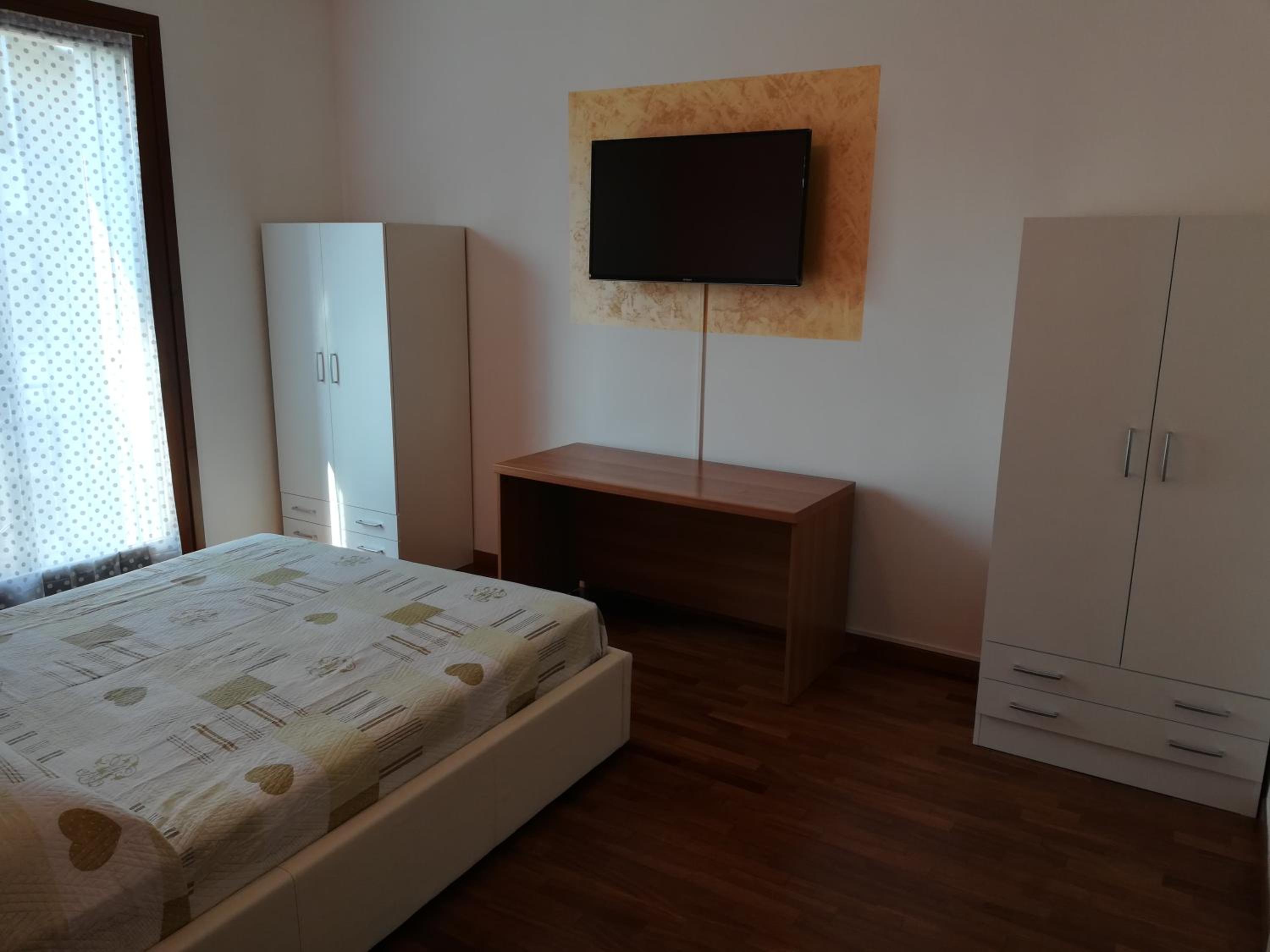 One-Bedroom Apartment - Photo 24