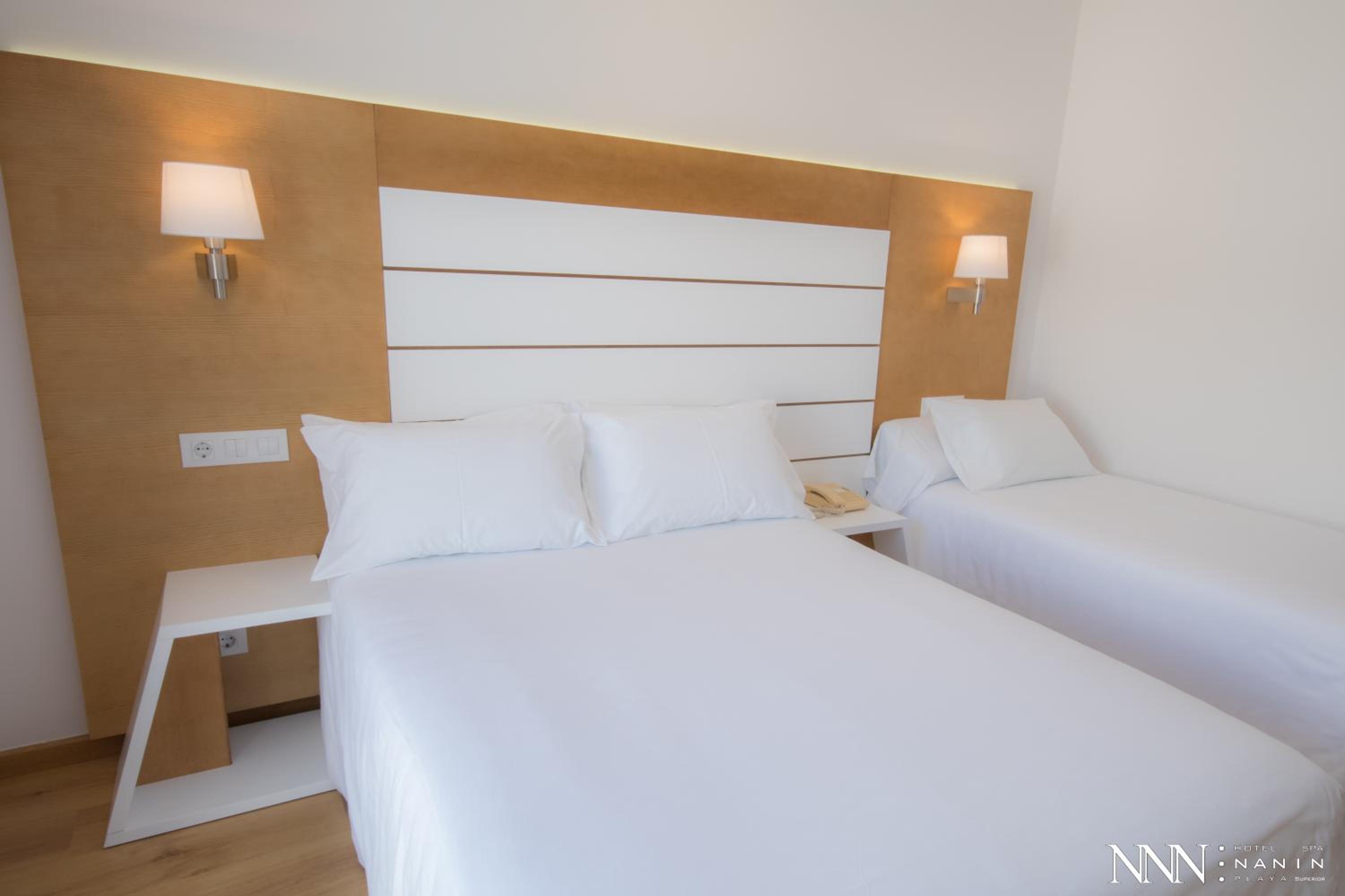 Double Room with Extra Bed and Spa Access - Photo 1