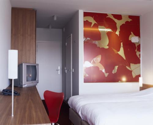 Twin Room - Photo 4