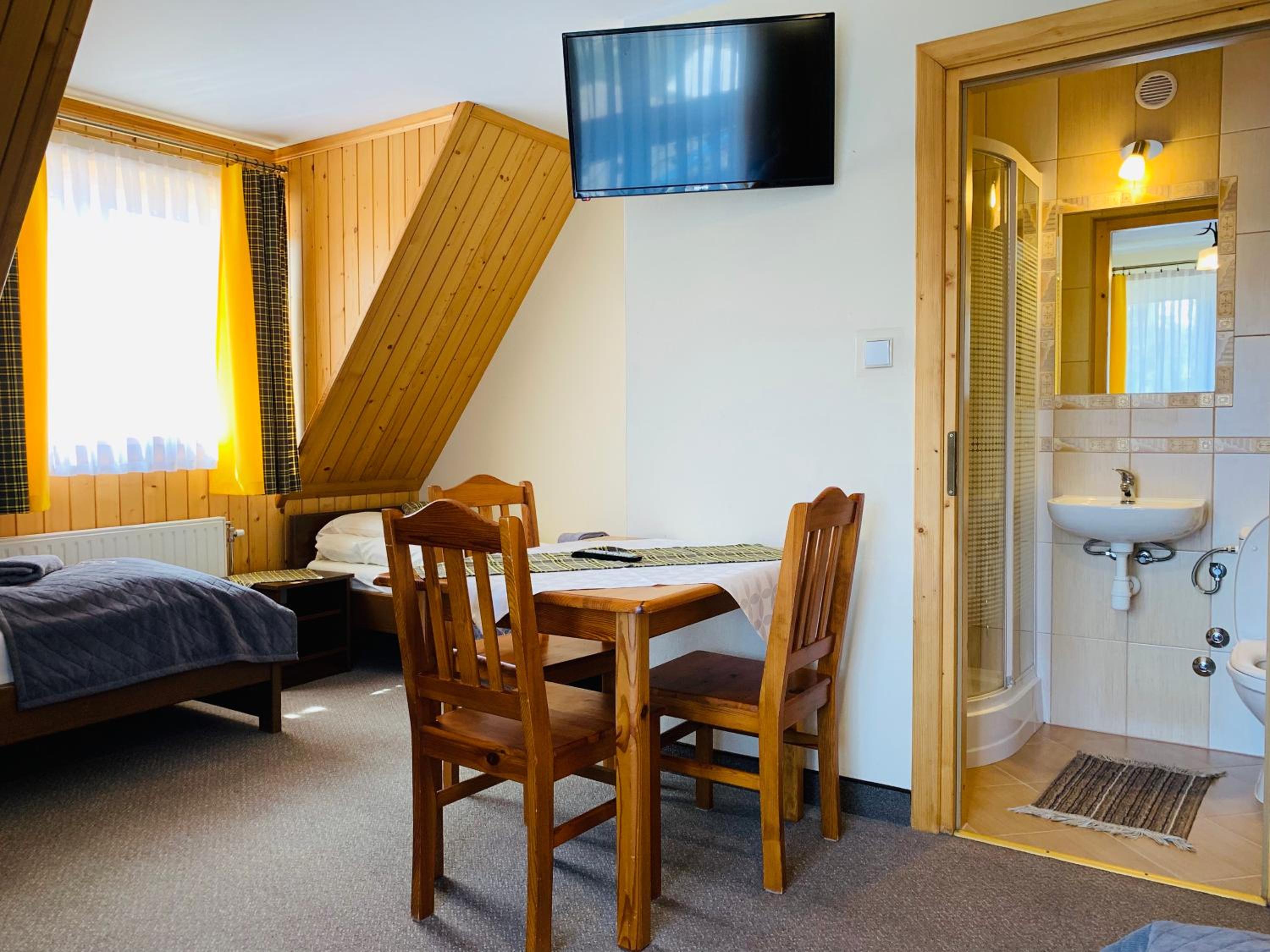 Quadruple Room with Balcony photo 2
