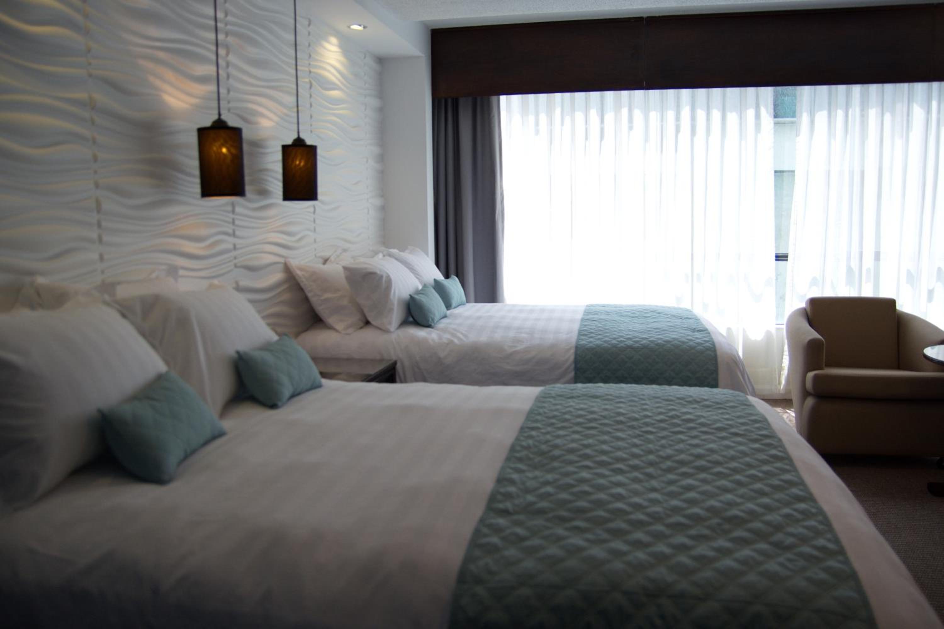 Double or Twin Room thumbnail 6