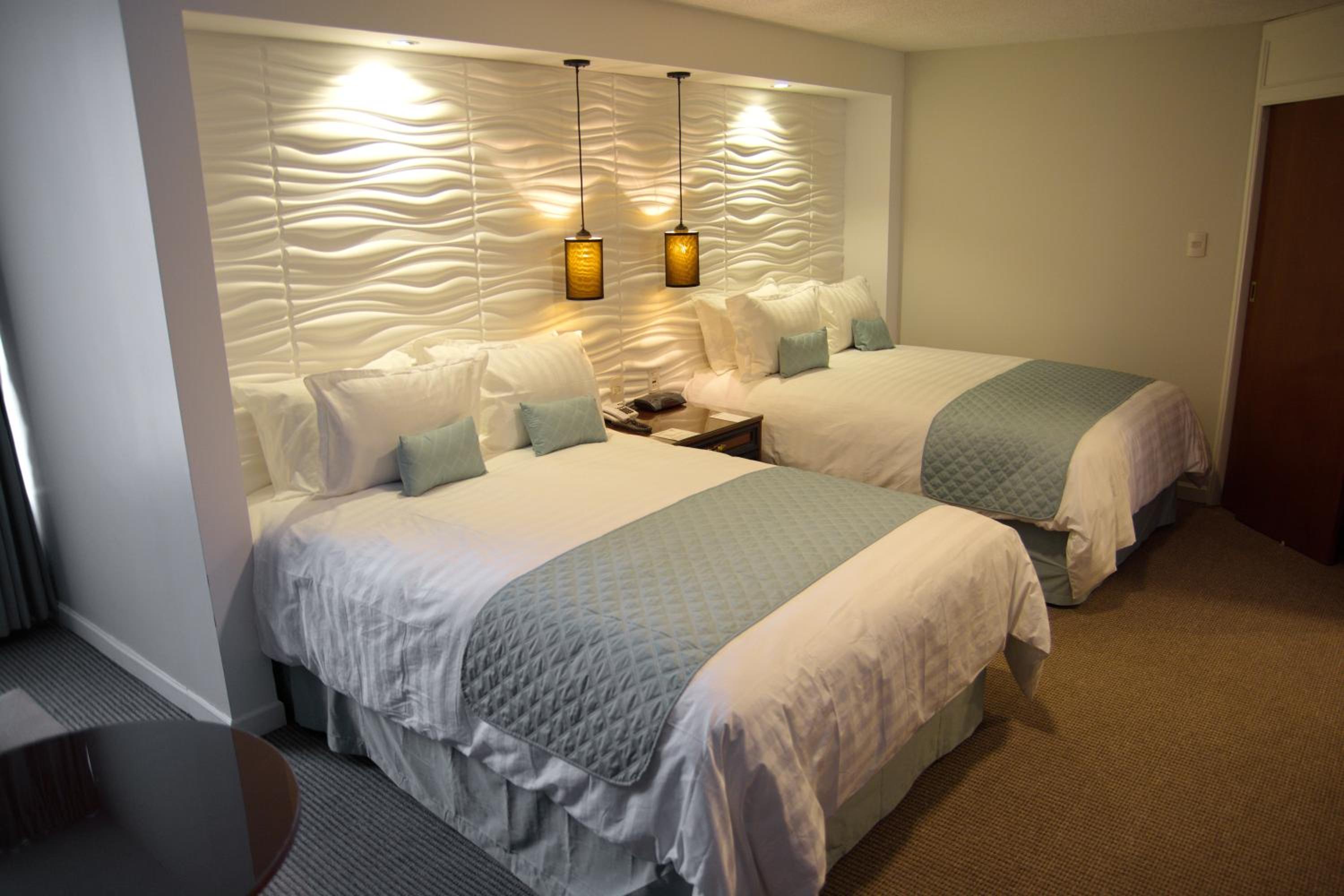 Standard Double Suite