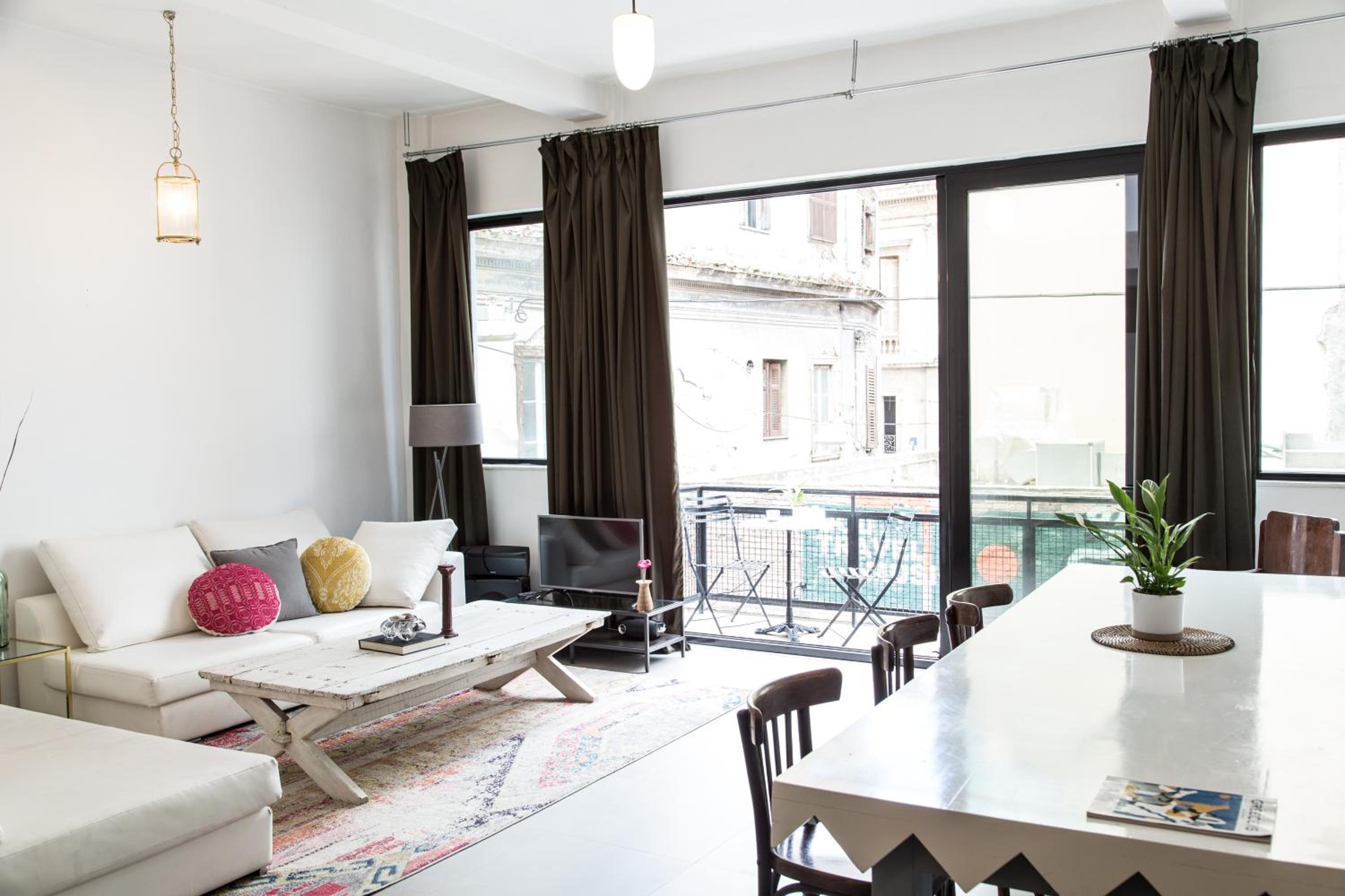 Two-Bedroom Apartment with Balcony photo 1