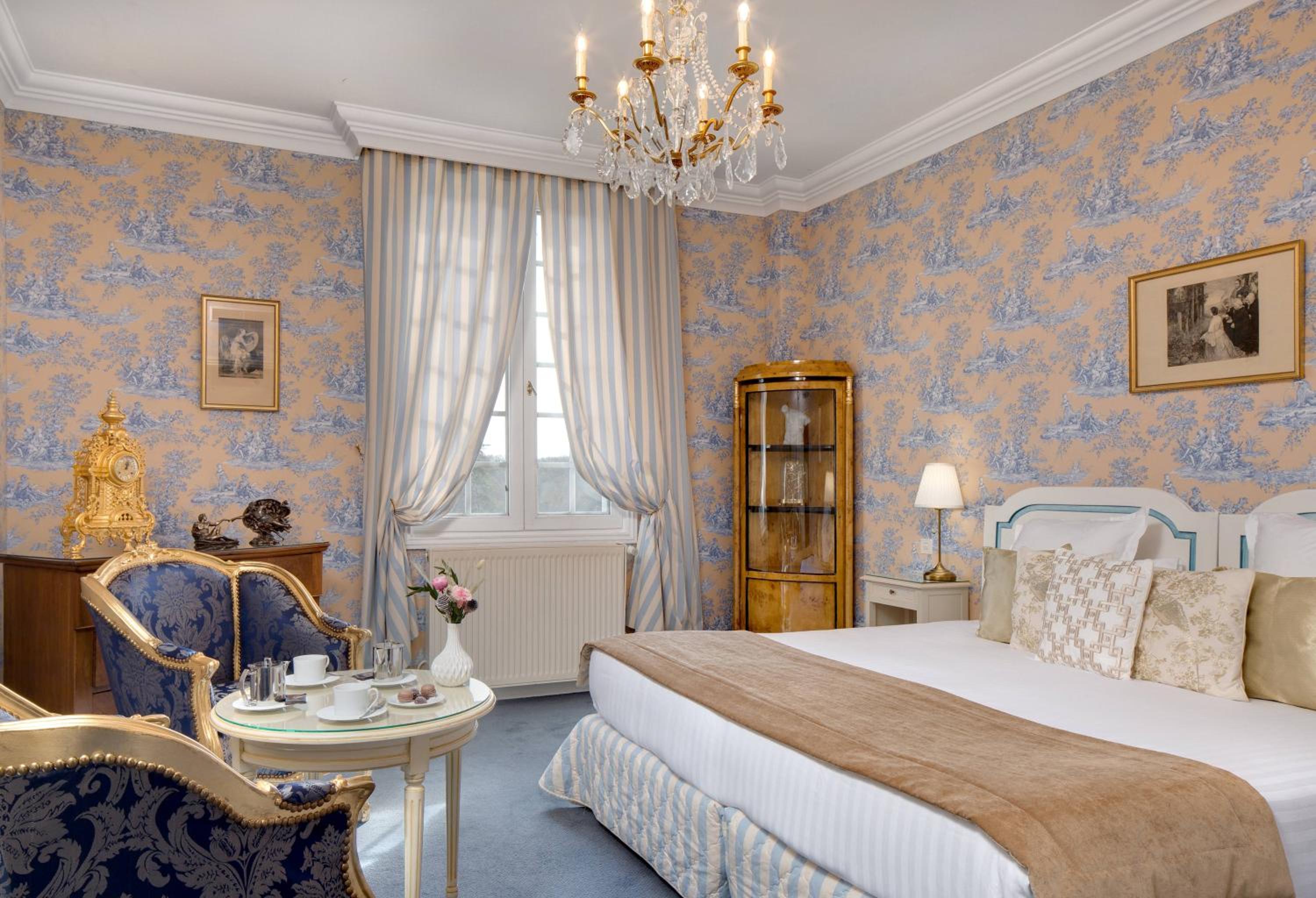 Deluxe Room - Photo 5