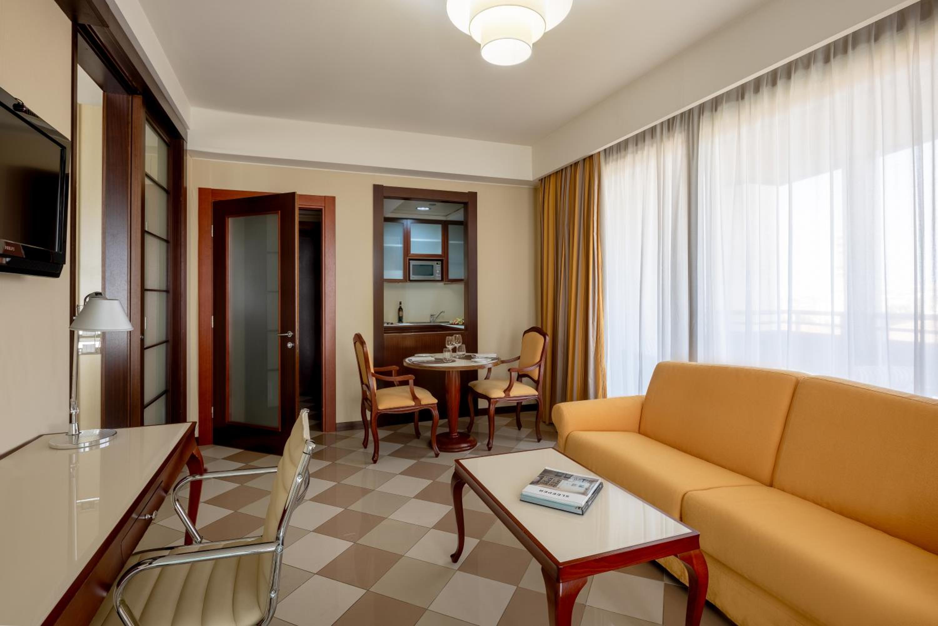 Executive One-Bedroom Apartment