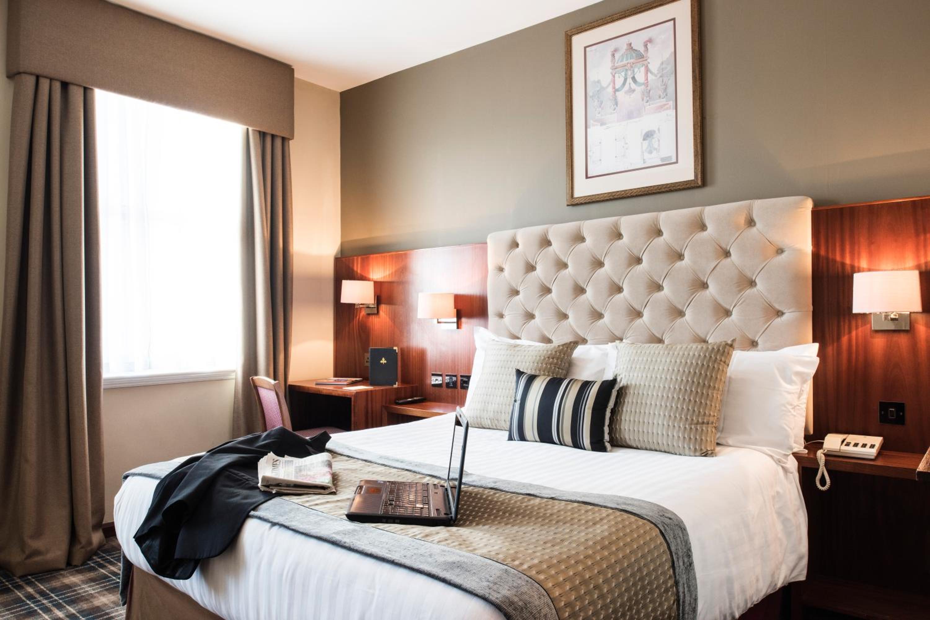 Double Room with Castle View - Photo 1