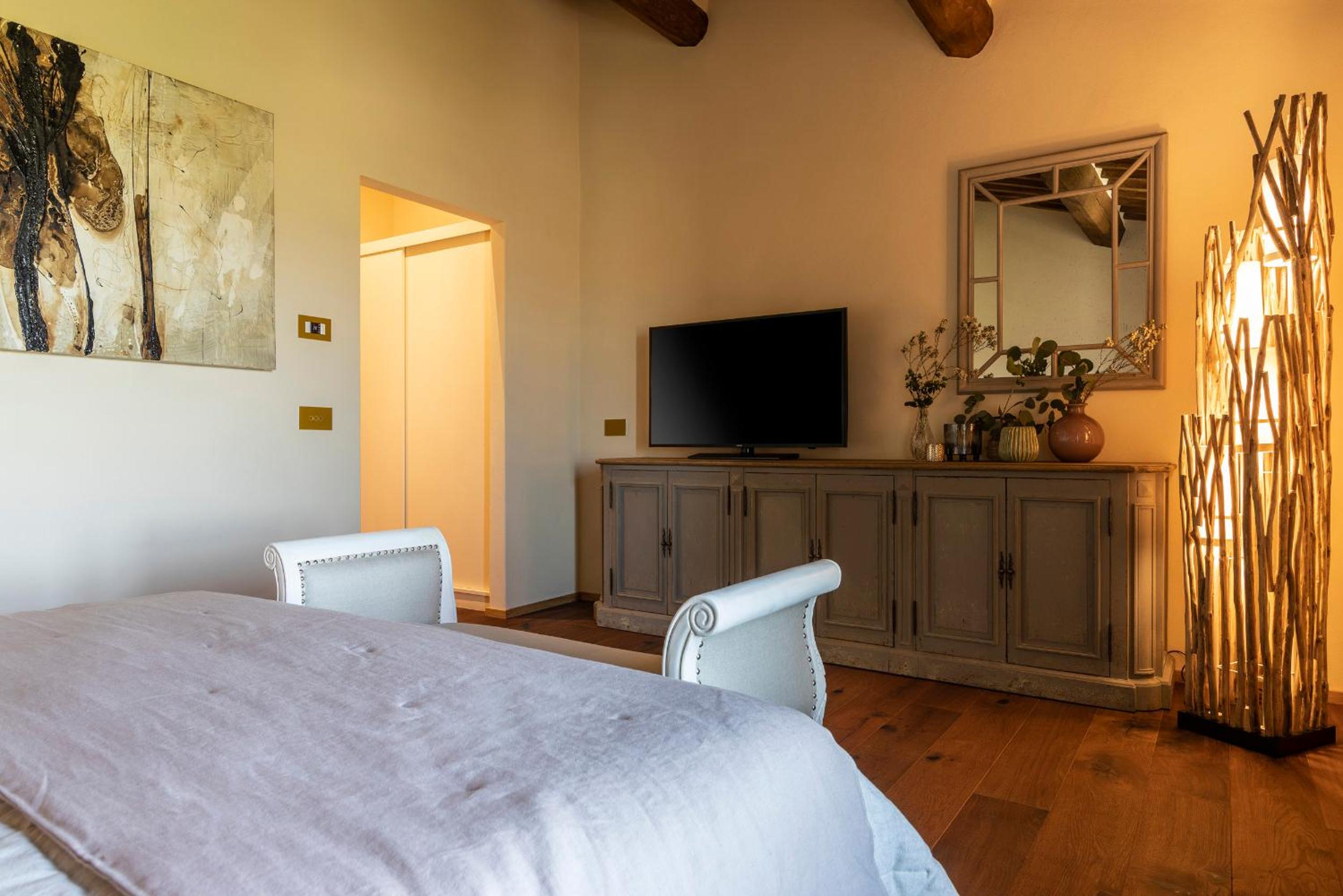 One-Bedroom Suite photo 2