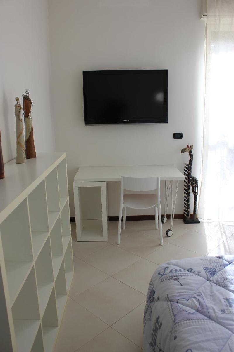 Double Room with Private External Bathroom photo 3