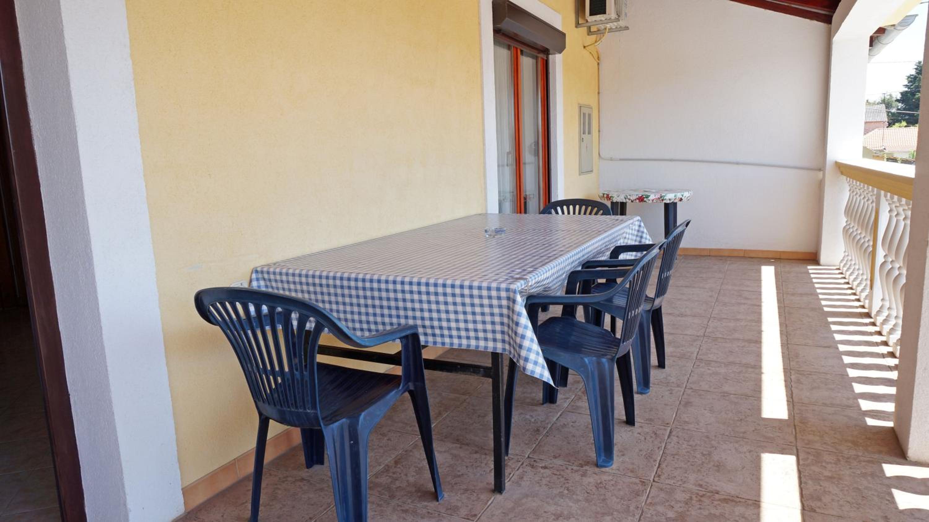 One-Bedroom Apartment with Balcony photo 1