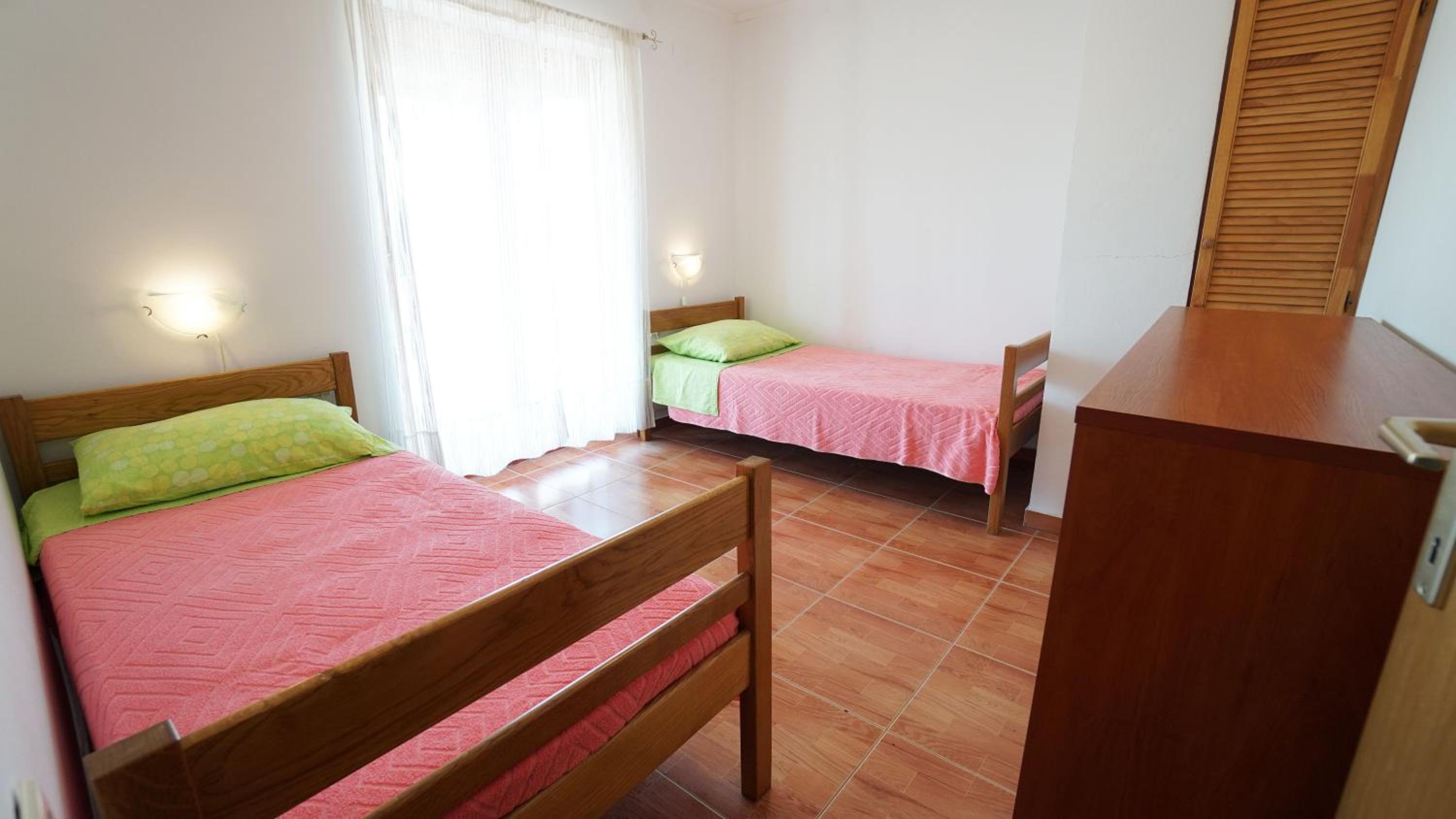 Two-Bedroom Apartment with Balcony photo 3