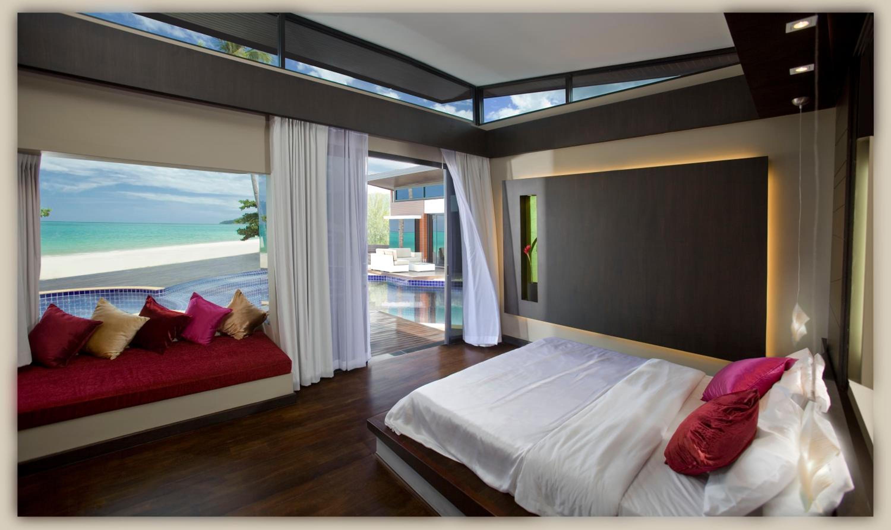 Poolside Villa - Photo 1