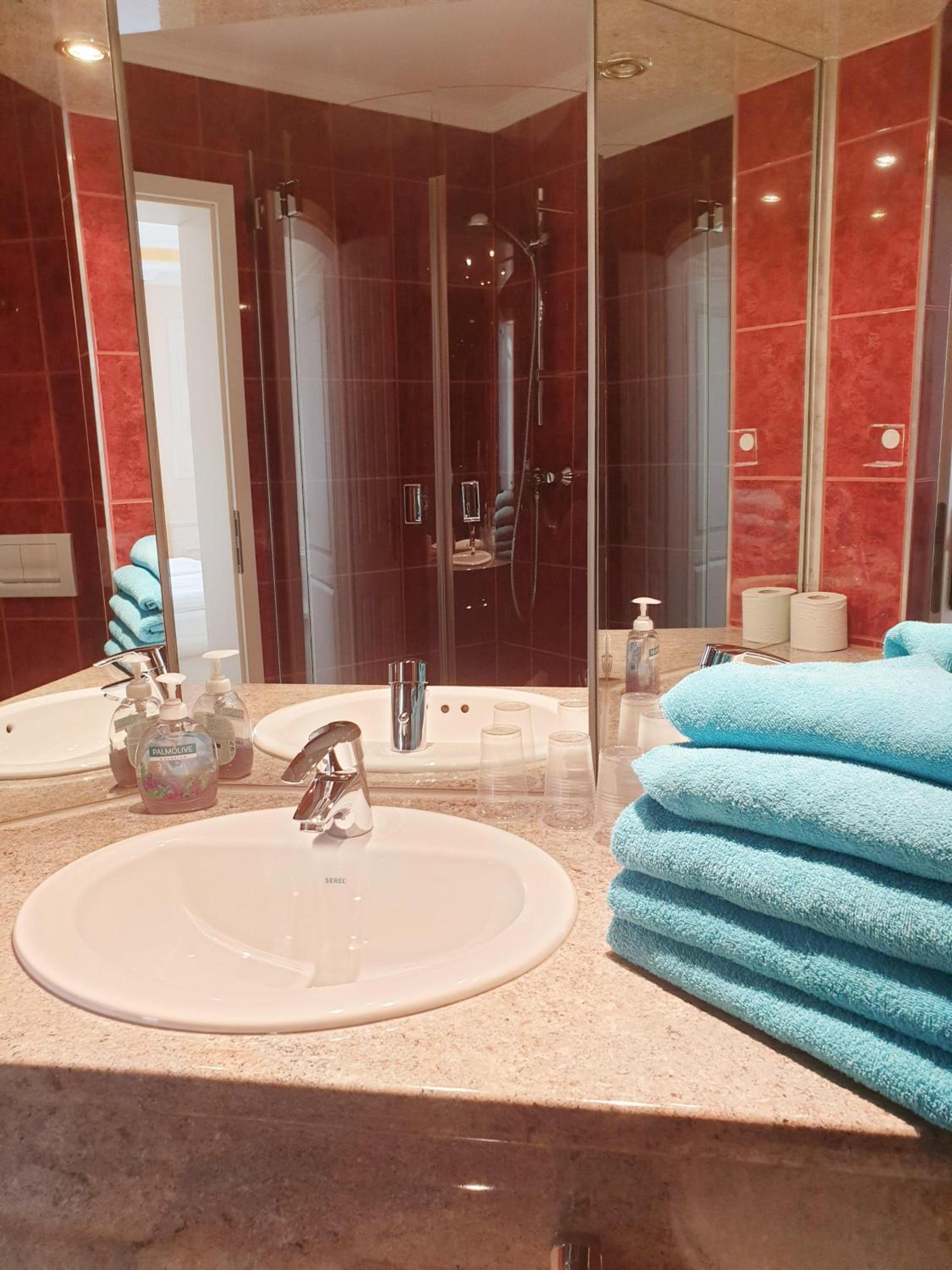 Classic Triple Room - Photo 2