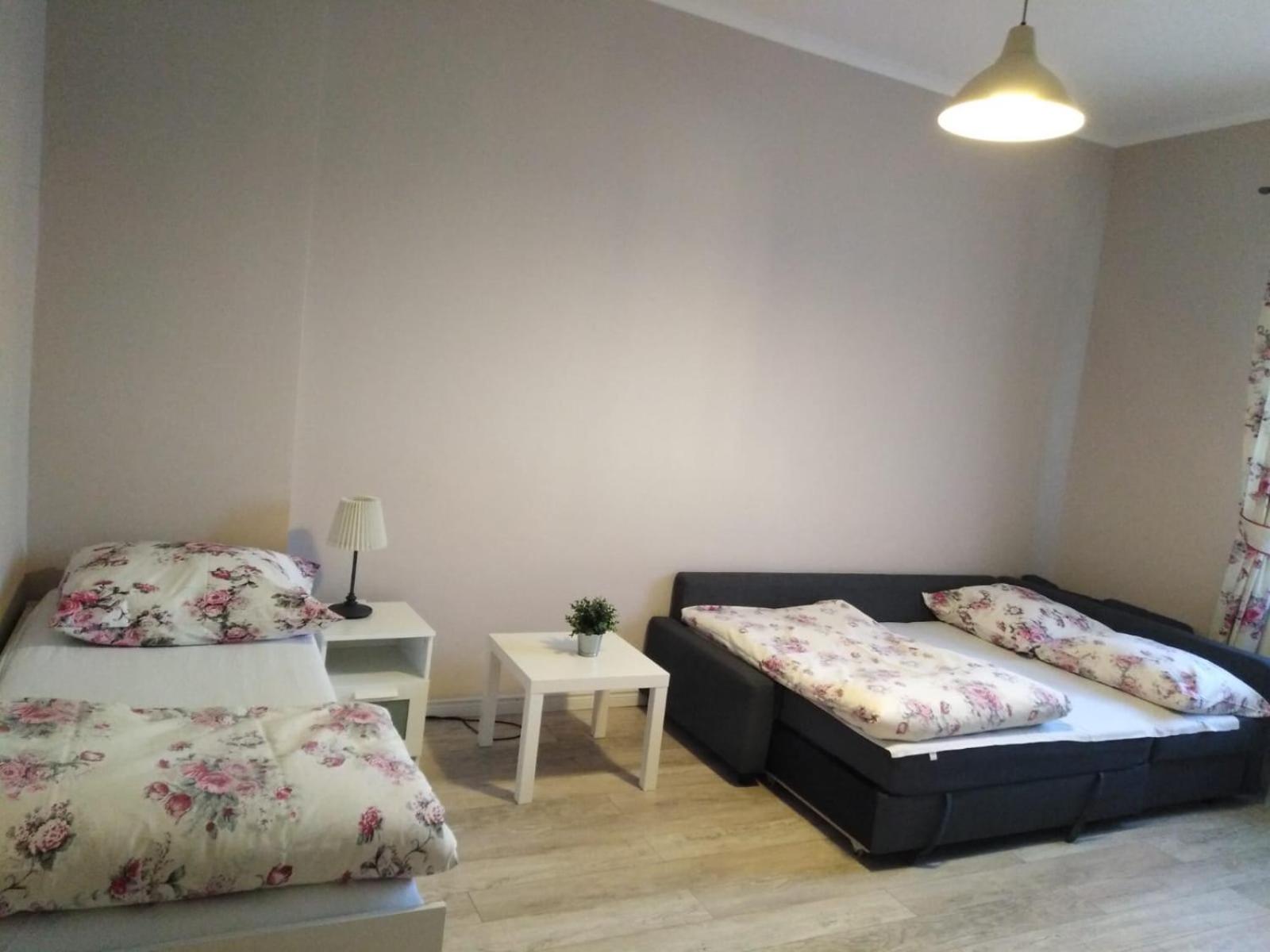Two-Bedroom Apartment - Photo 8