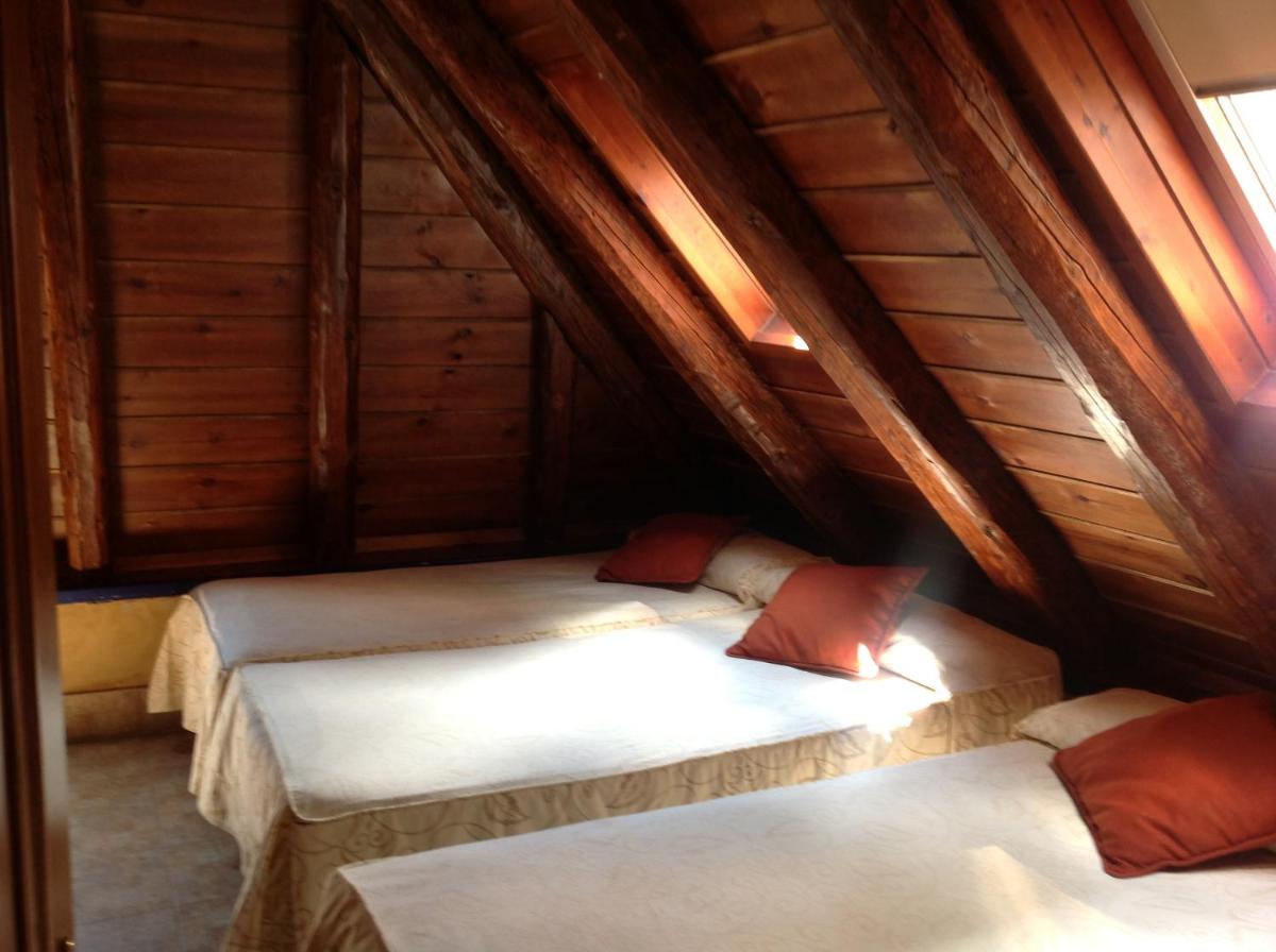 Double Room with Extra Bed (3 Adults) photo 1