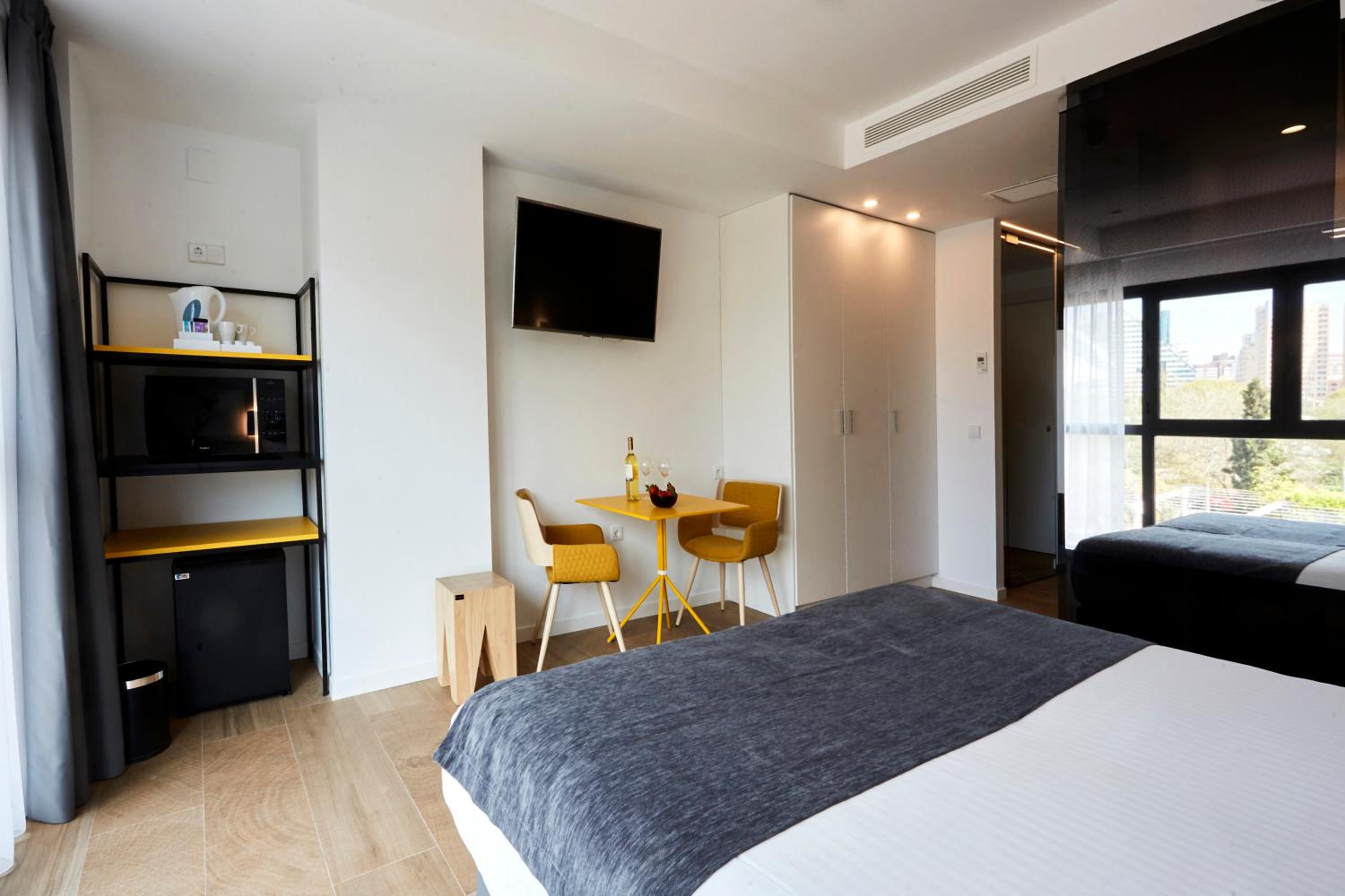 Standard Double or Twin Room thumbnail 5