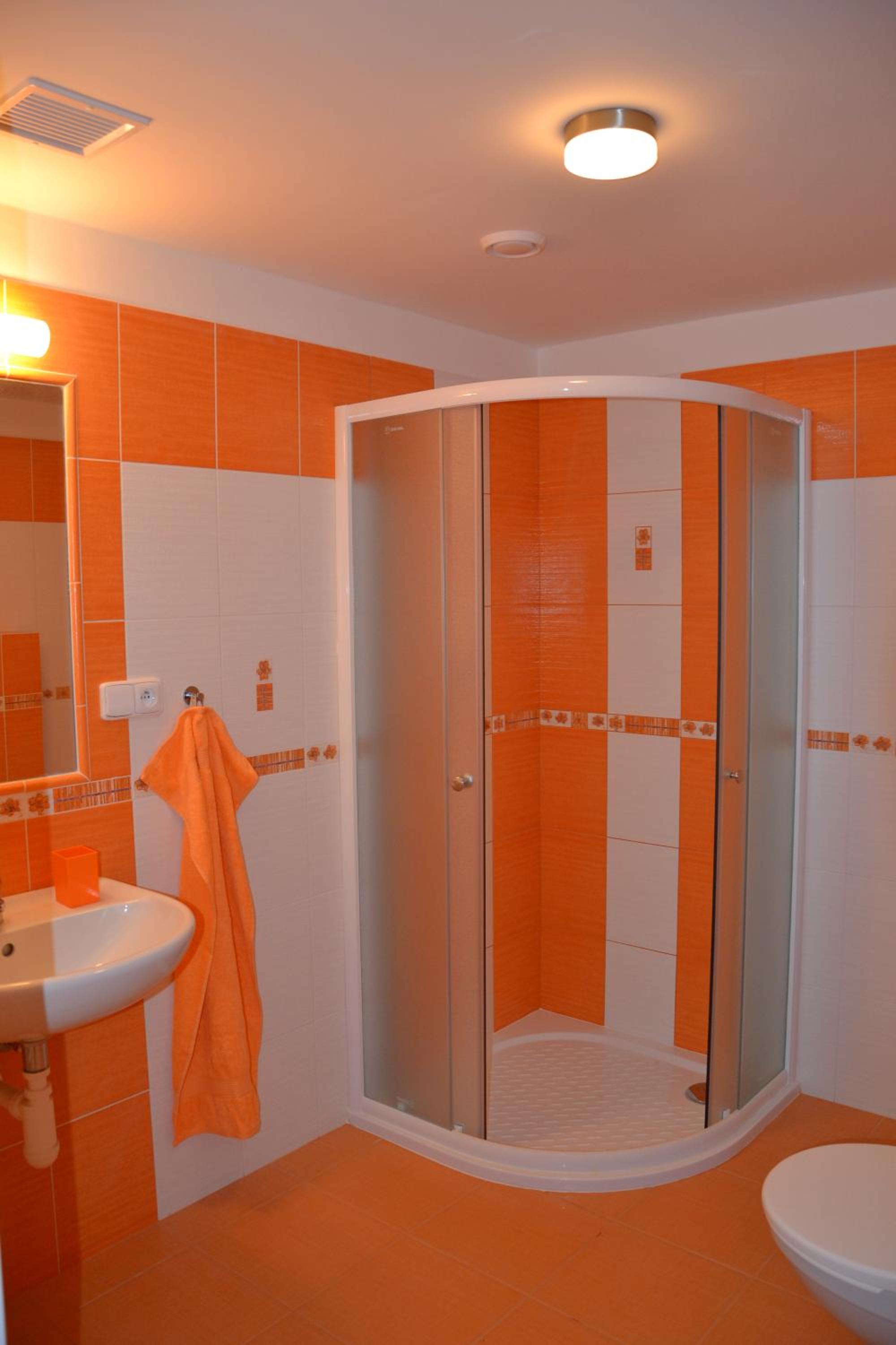Three-Bedroom Apartment with Access To The Garden (8 Adults) photo 3