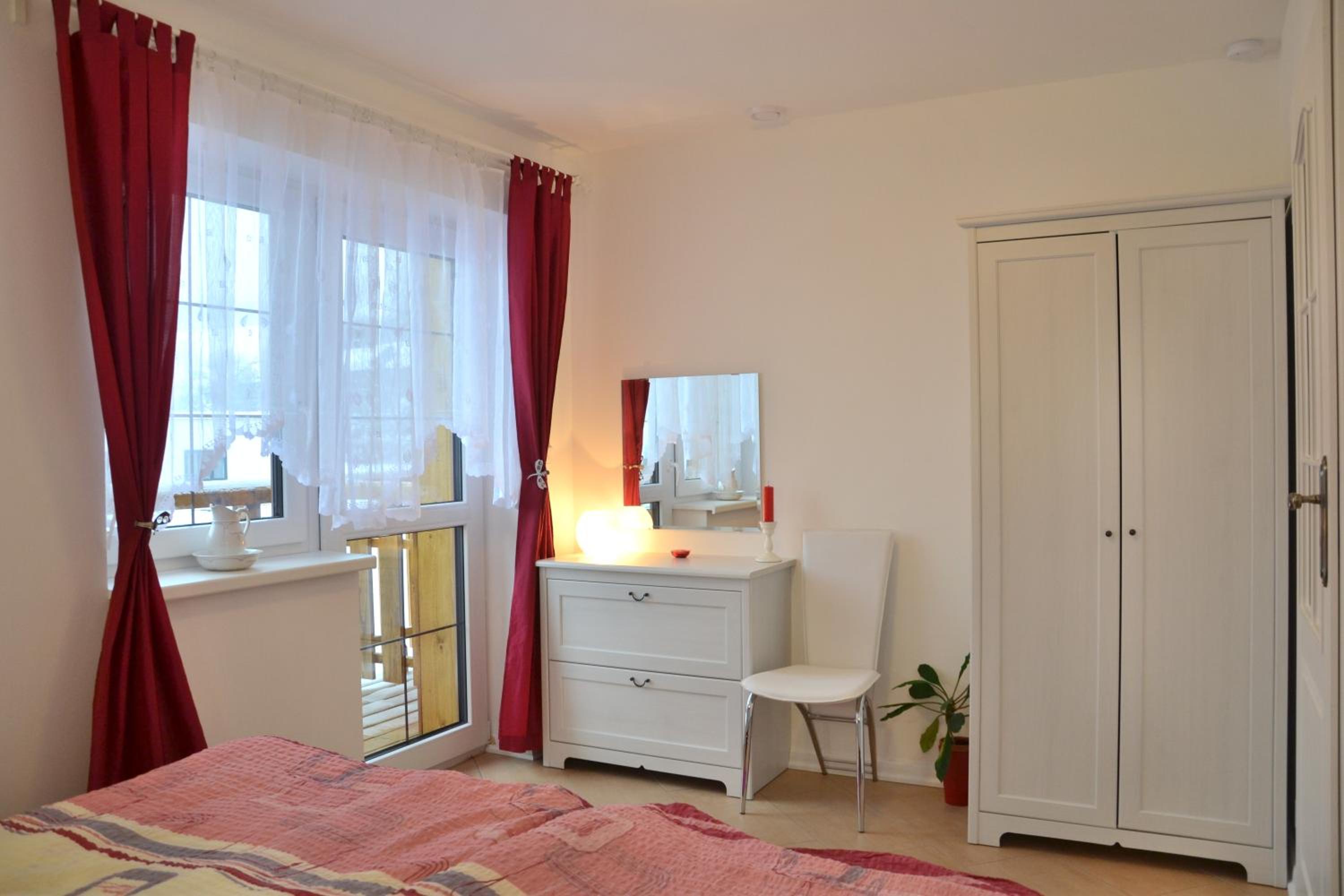 Three-Bedroom Apartment with Balcony (7 Adults) photo 3