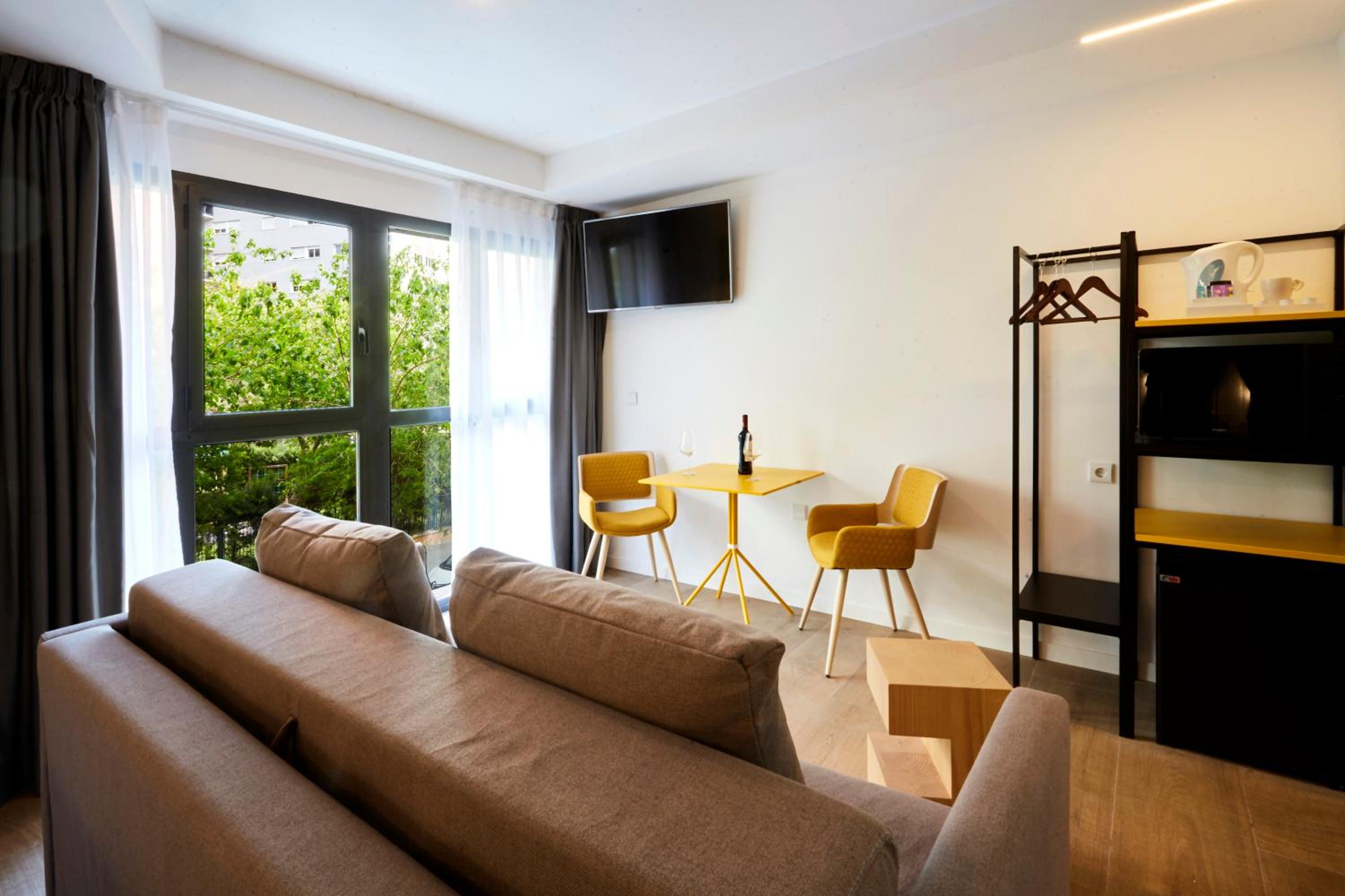 Superior Double or Twin Room (2 Adults + 1 Child)