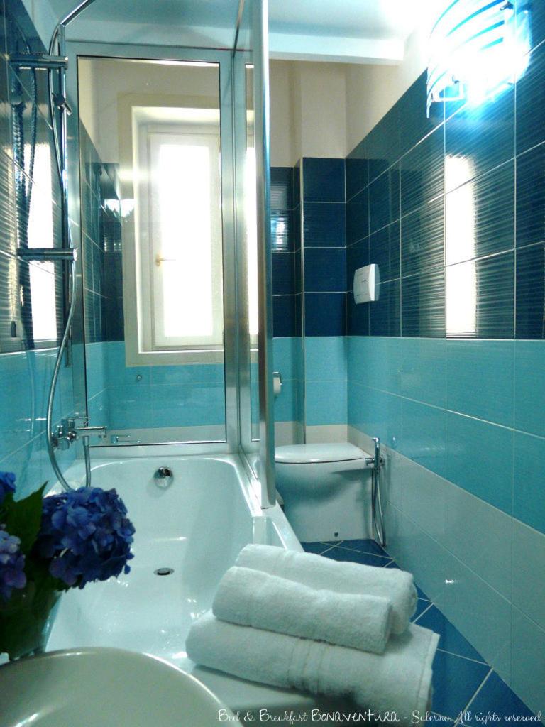 Double Room with Private External Bathroom photo 3