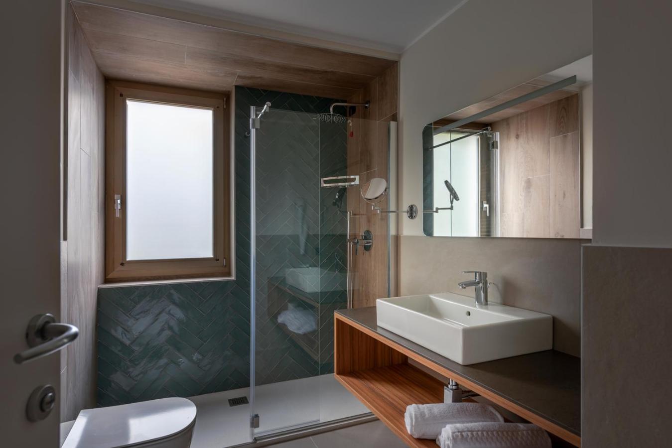 Comfort Studio with Lake View photo 3