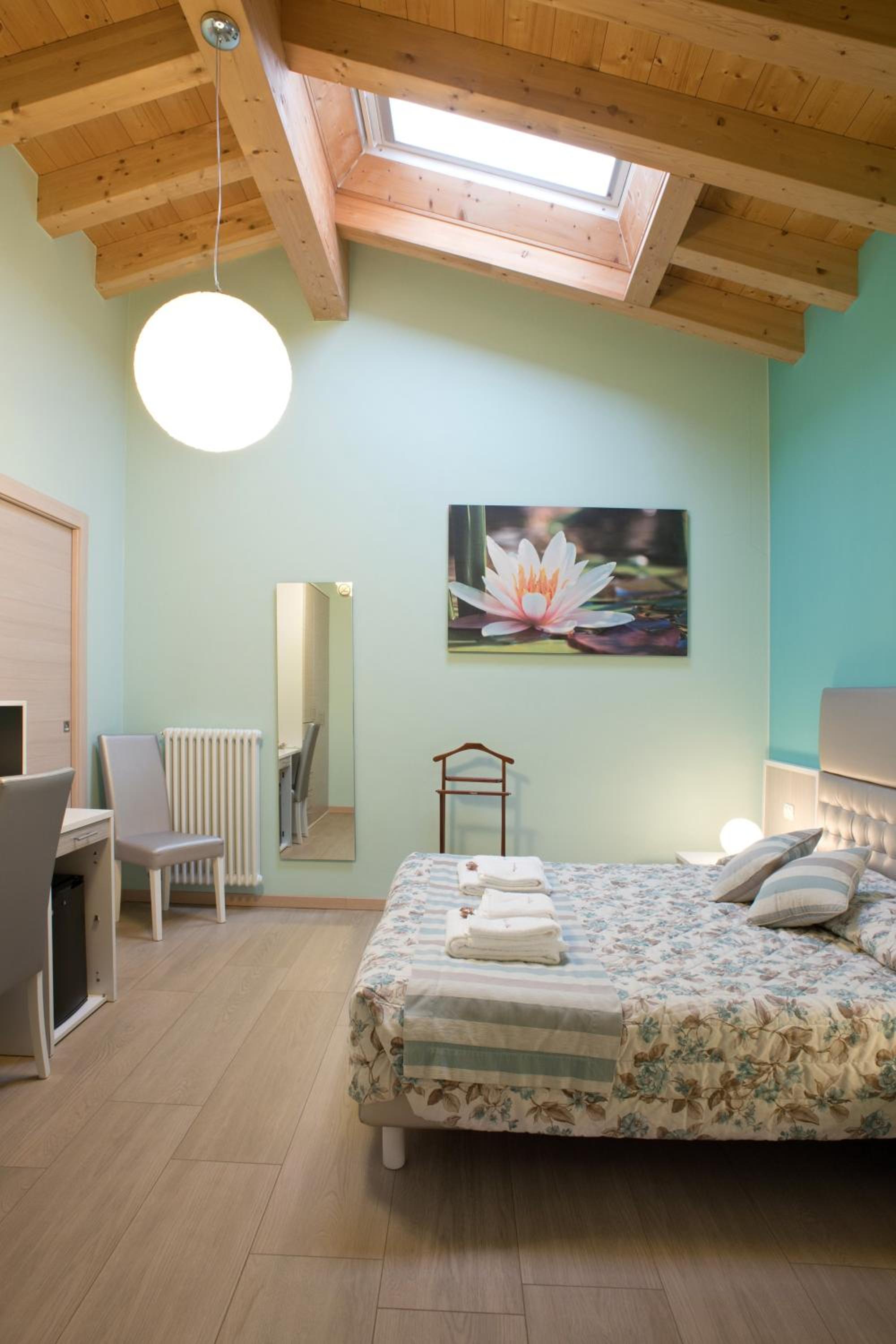 Comfort Double or Twin Room