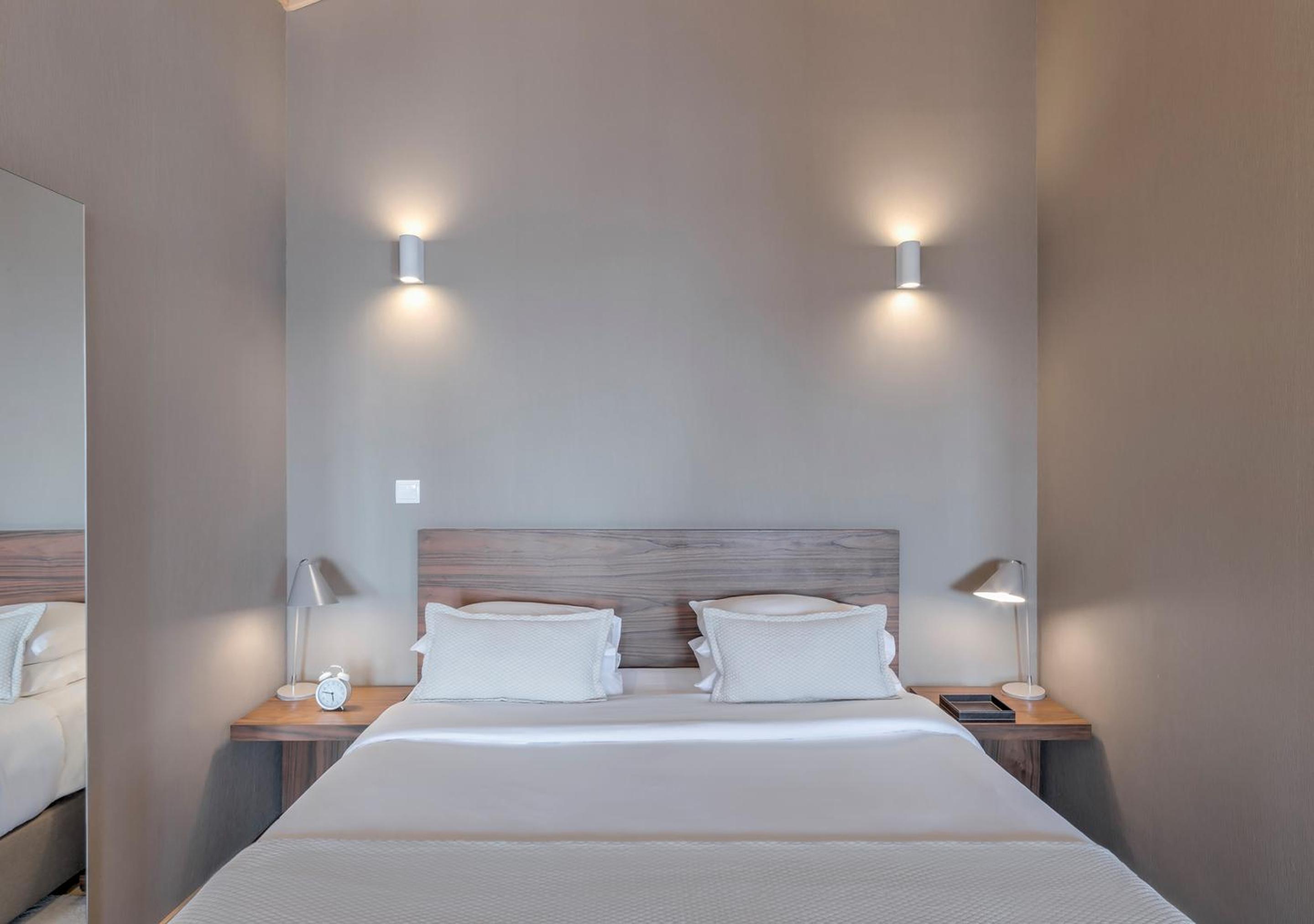 Deluxe Apartment with City View photo 3