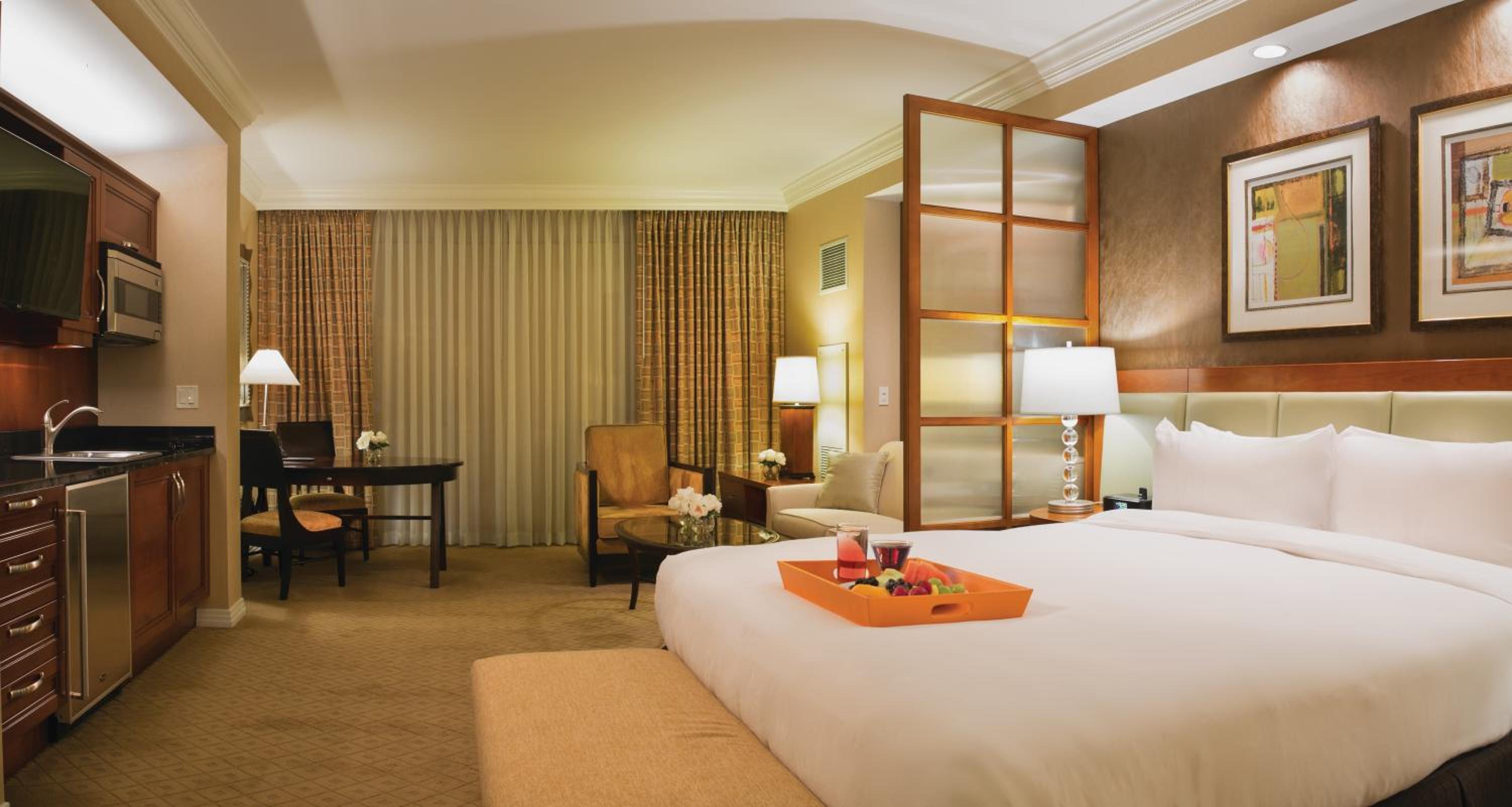 Signature Deluxe Suite photo 2