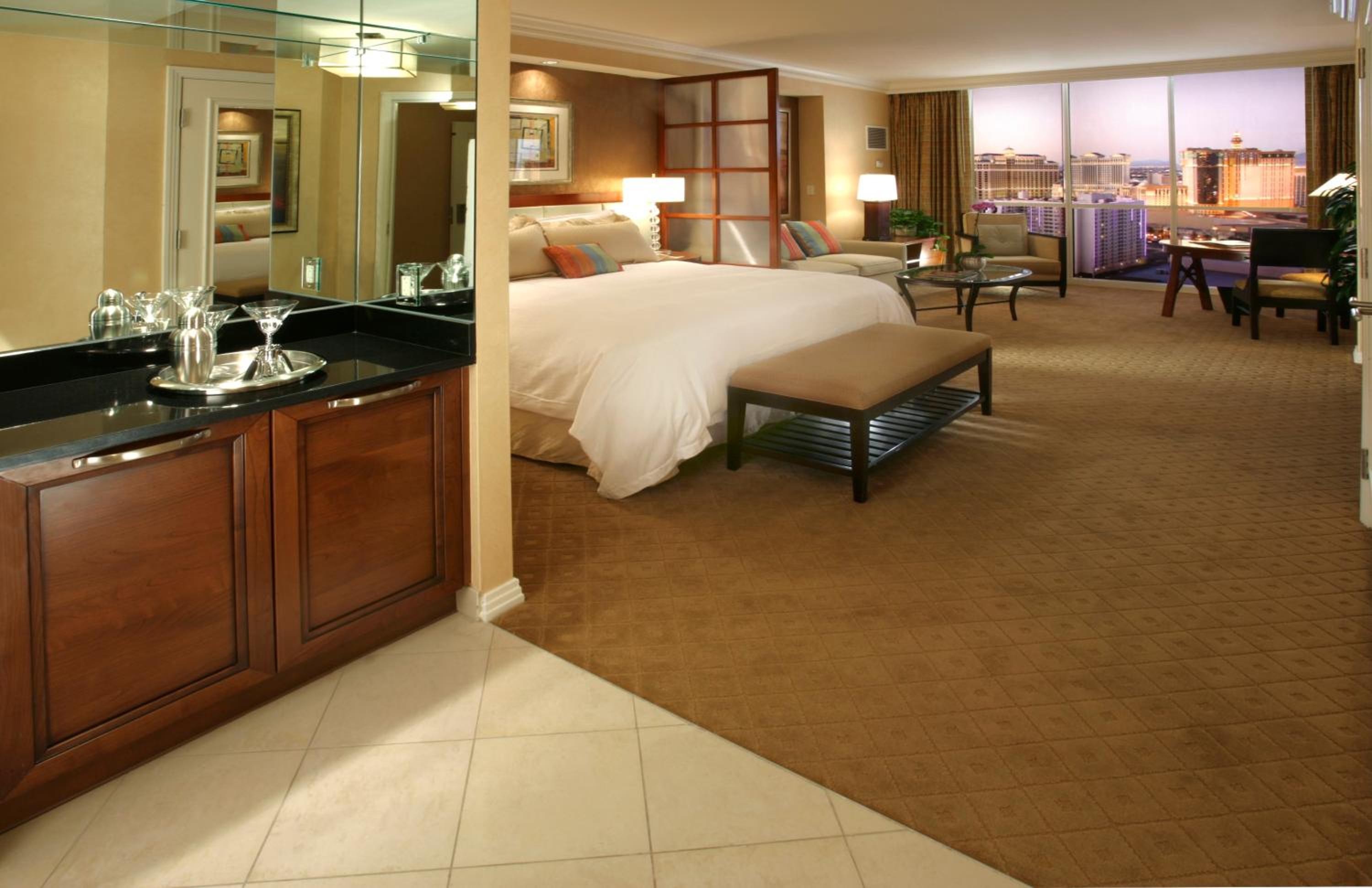 Signature Deluxe Suite photo 3