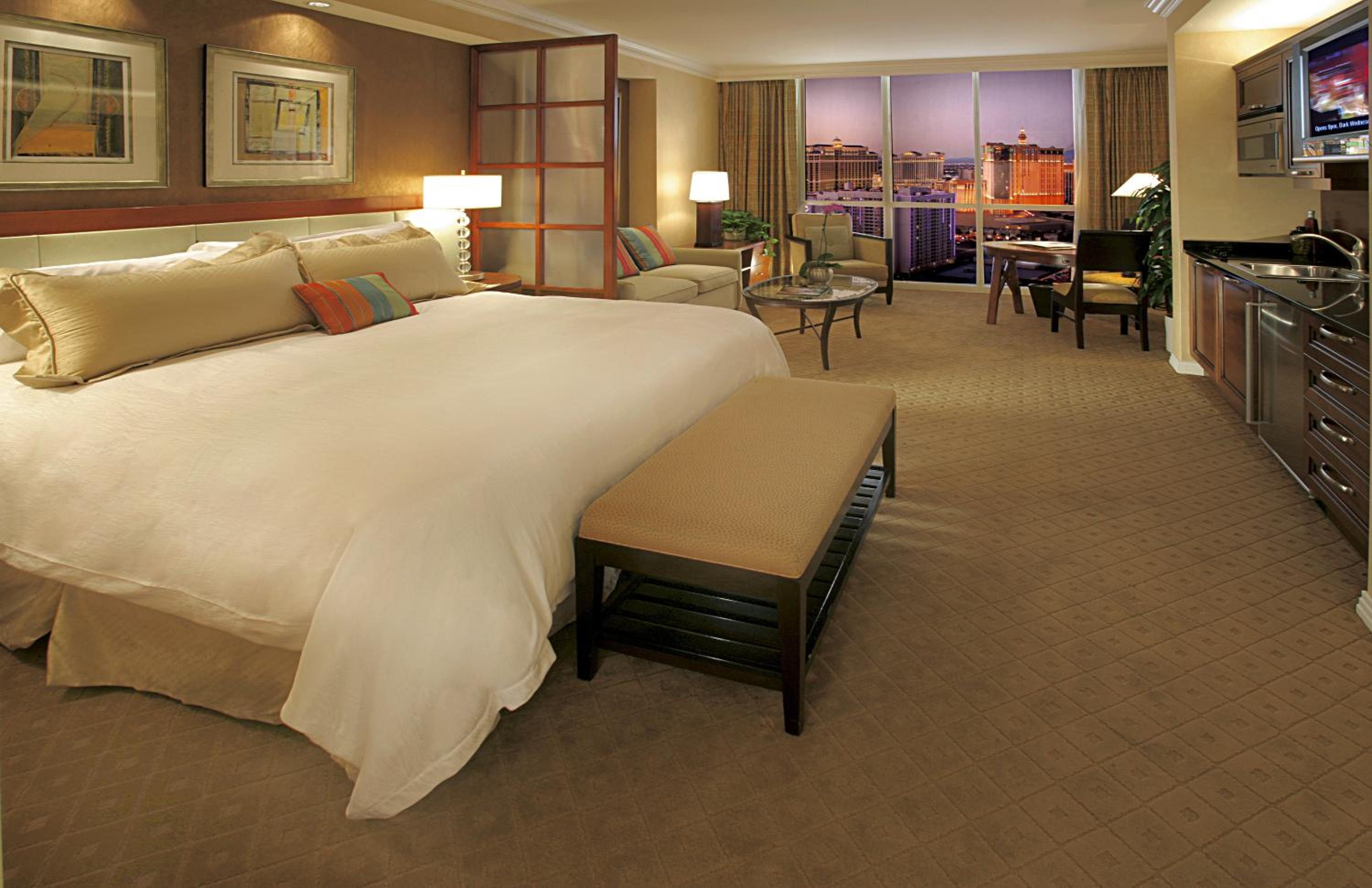 Signature Deluxe Suite photo 3