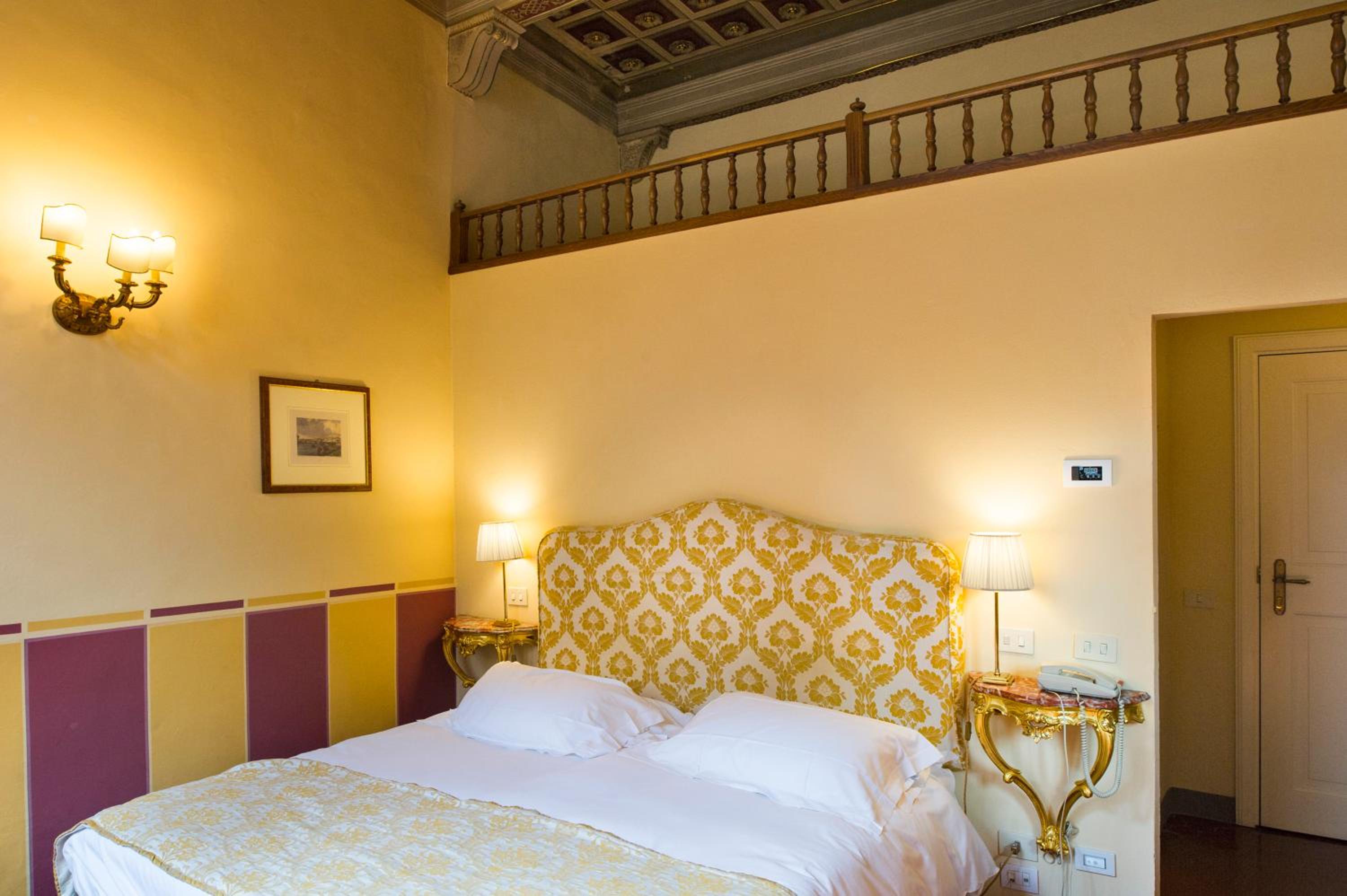 Standard Double Room - Photo 3
