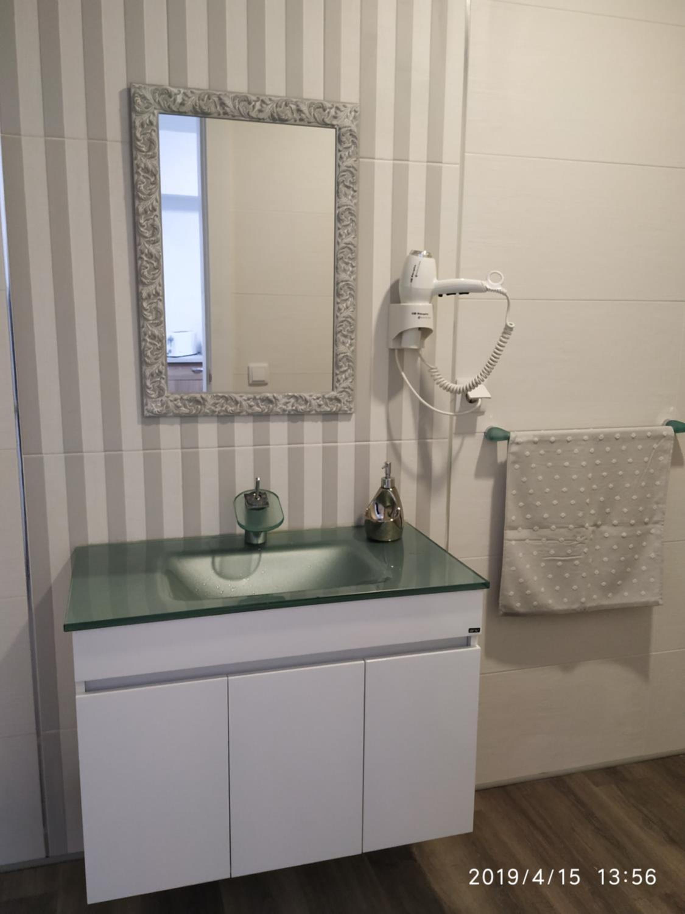 Small Double Room with Shared Bathroom photo 2