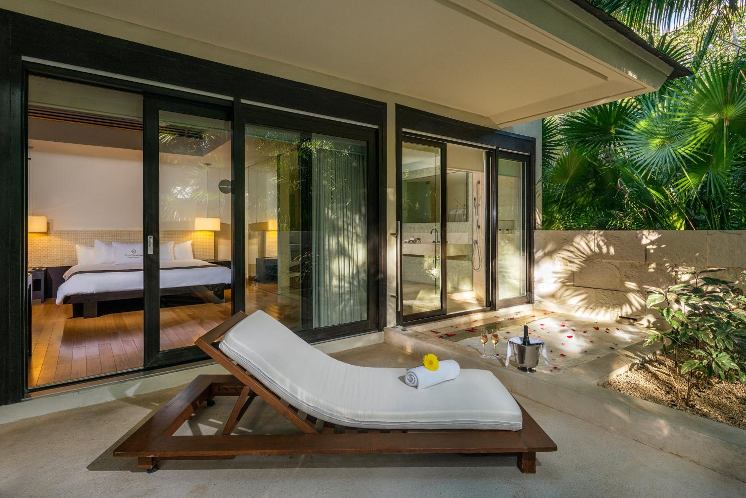  Patio Junior Suite - Photo 3