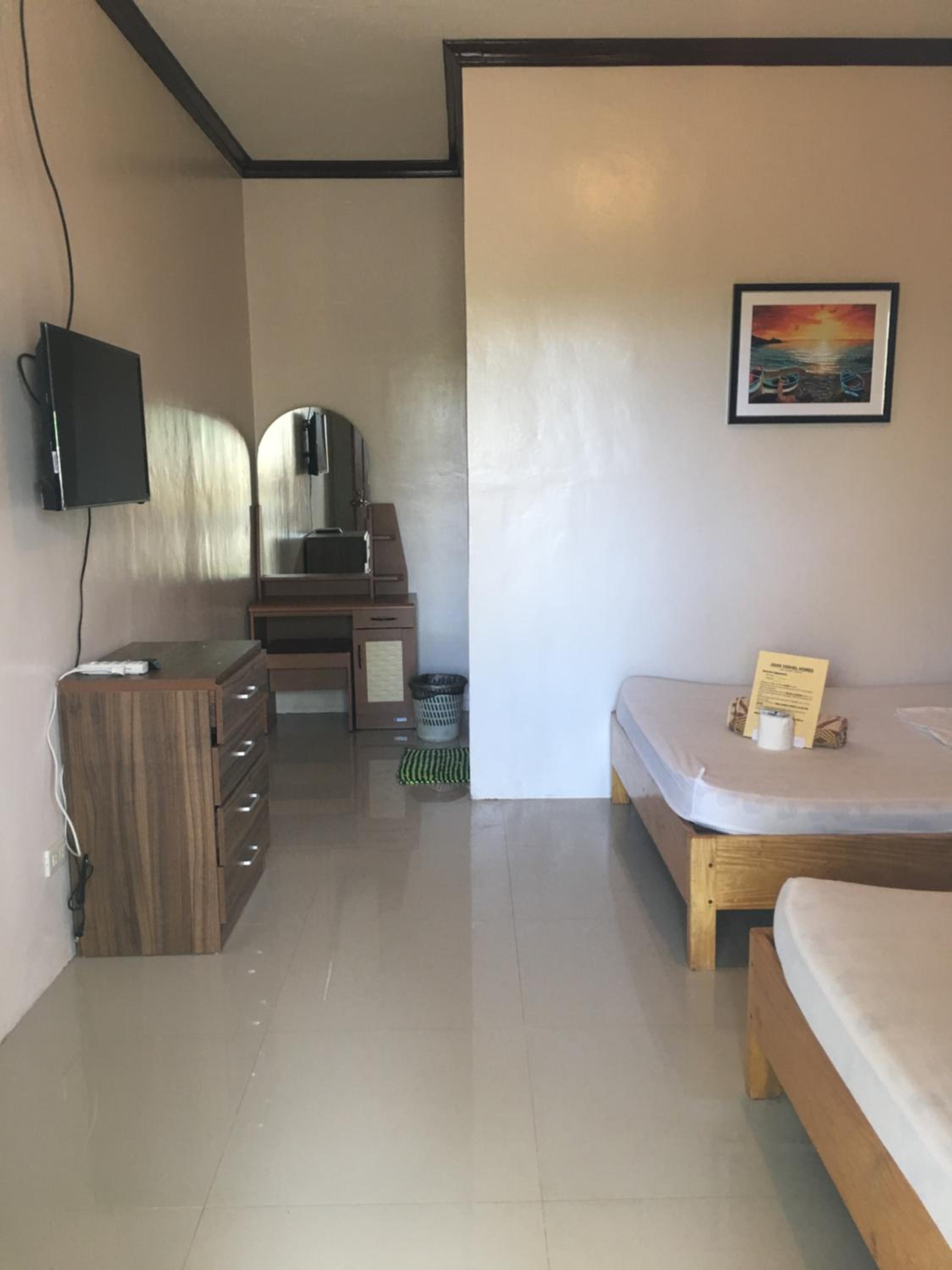 Deluxe Double Room with Balcony - Photo 1