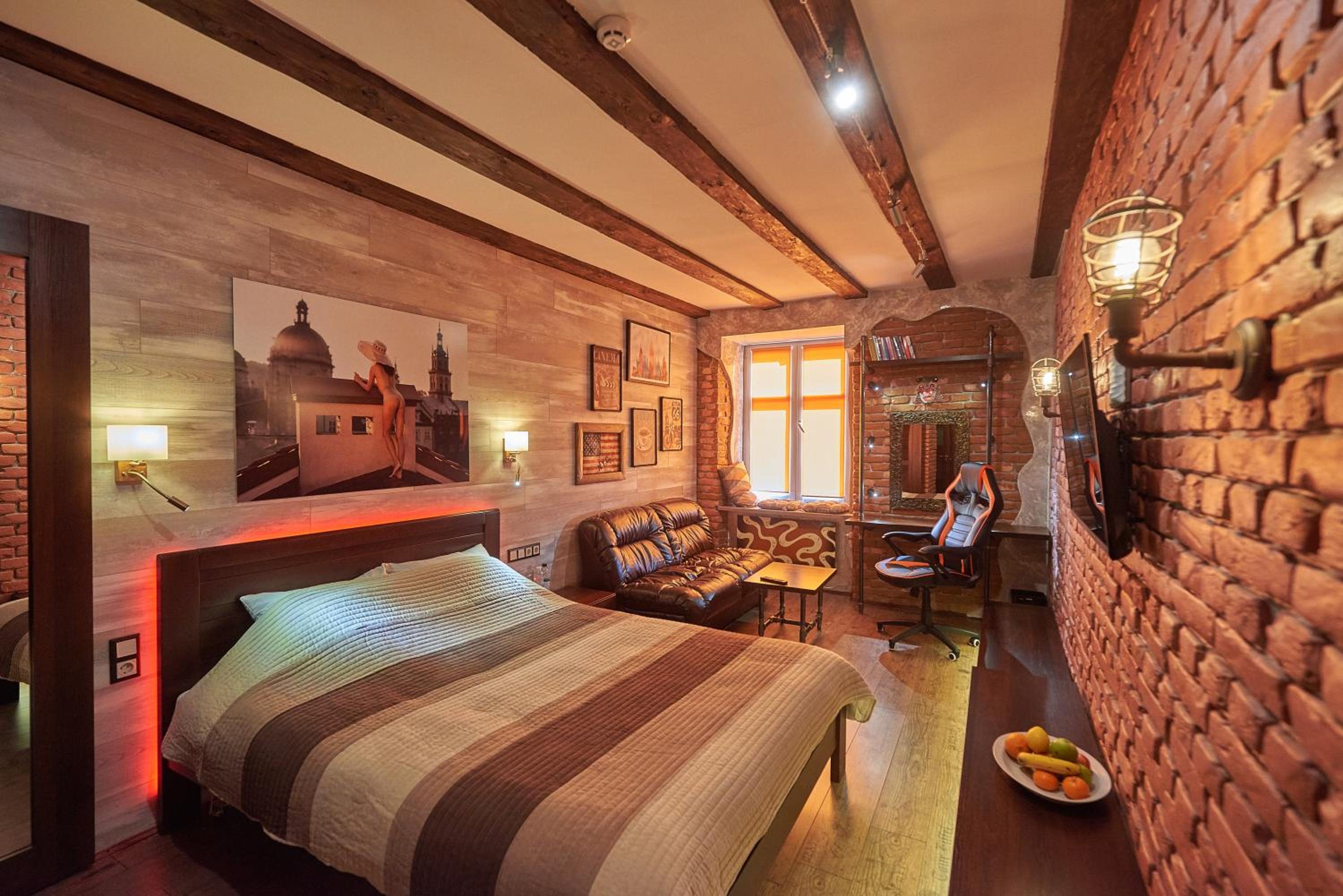 Studio Apartment
